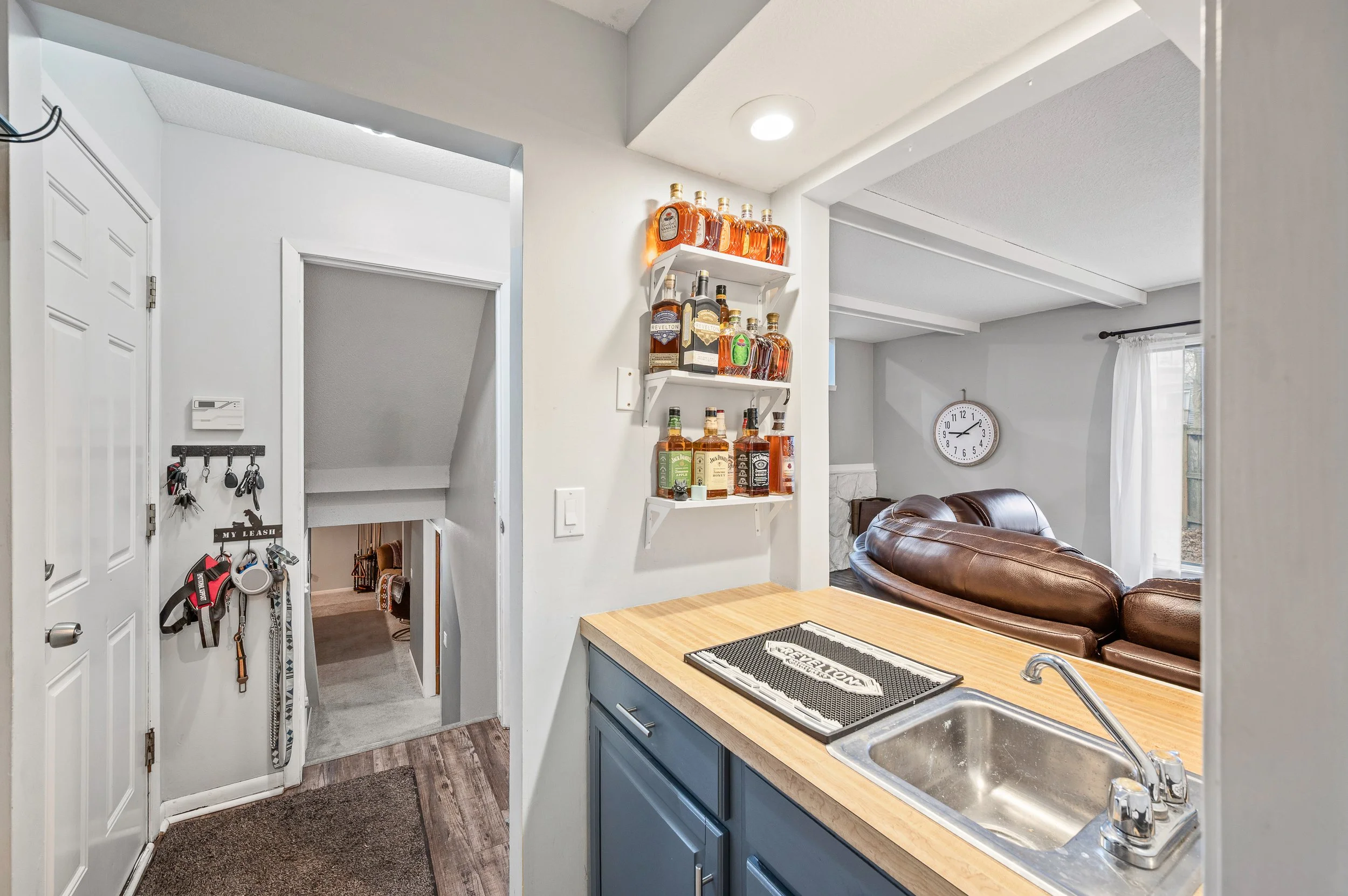 Skyline Int - 17.jpg