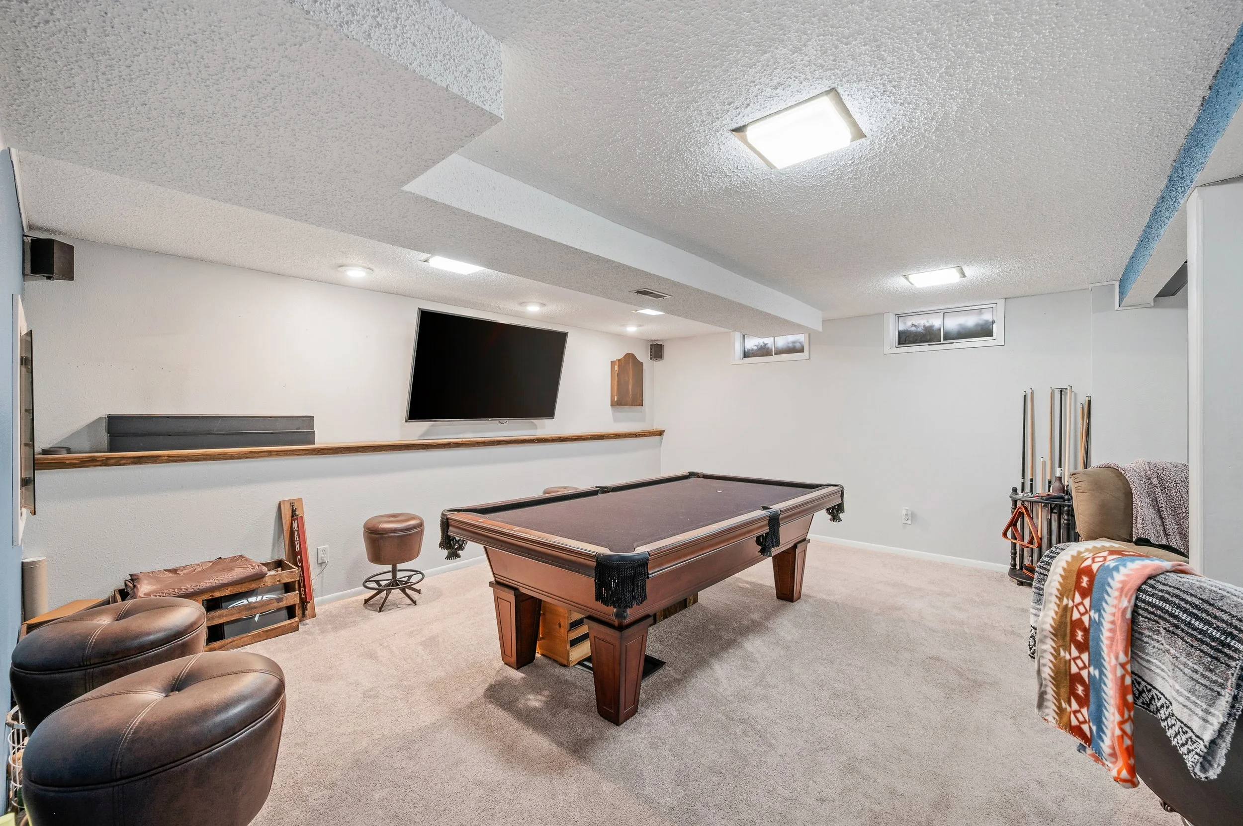 Skyline Int - 25.jpg