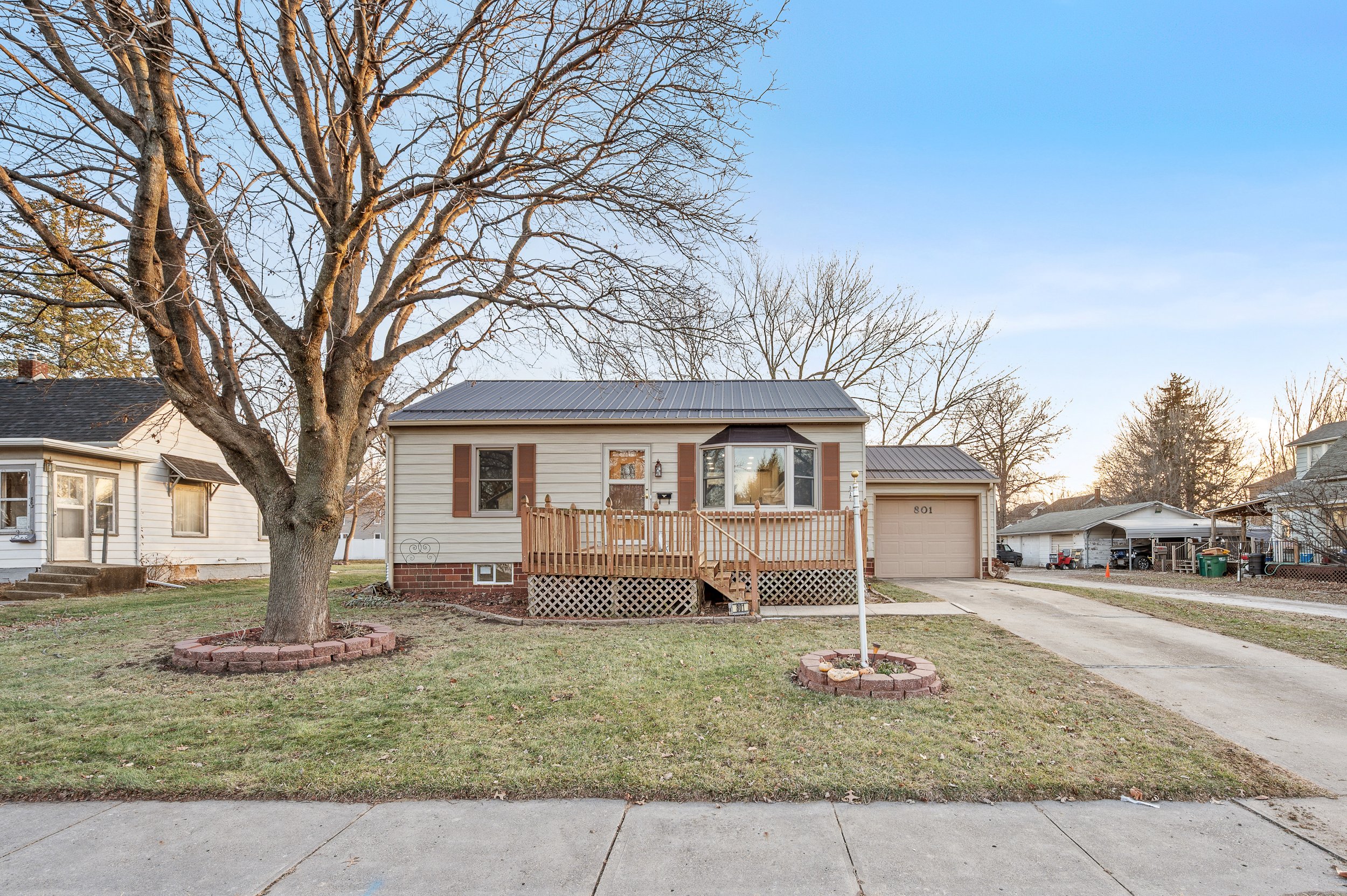 Ashland Ext - 02.jpg