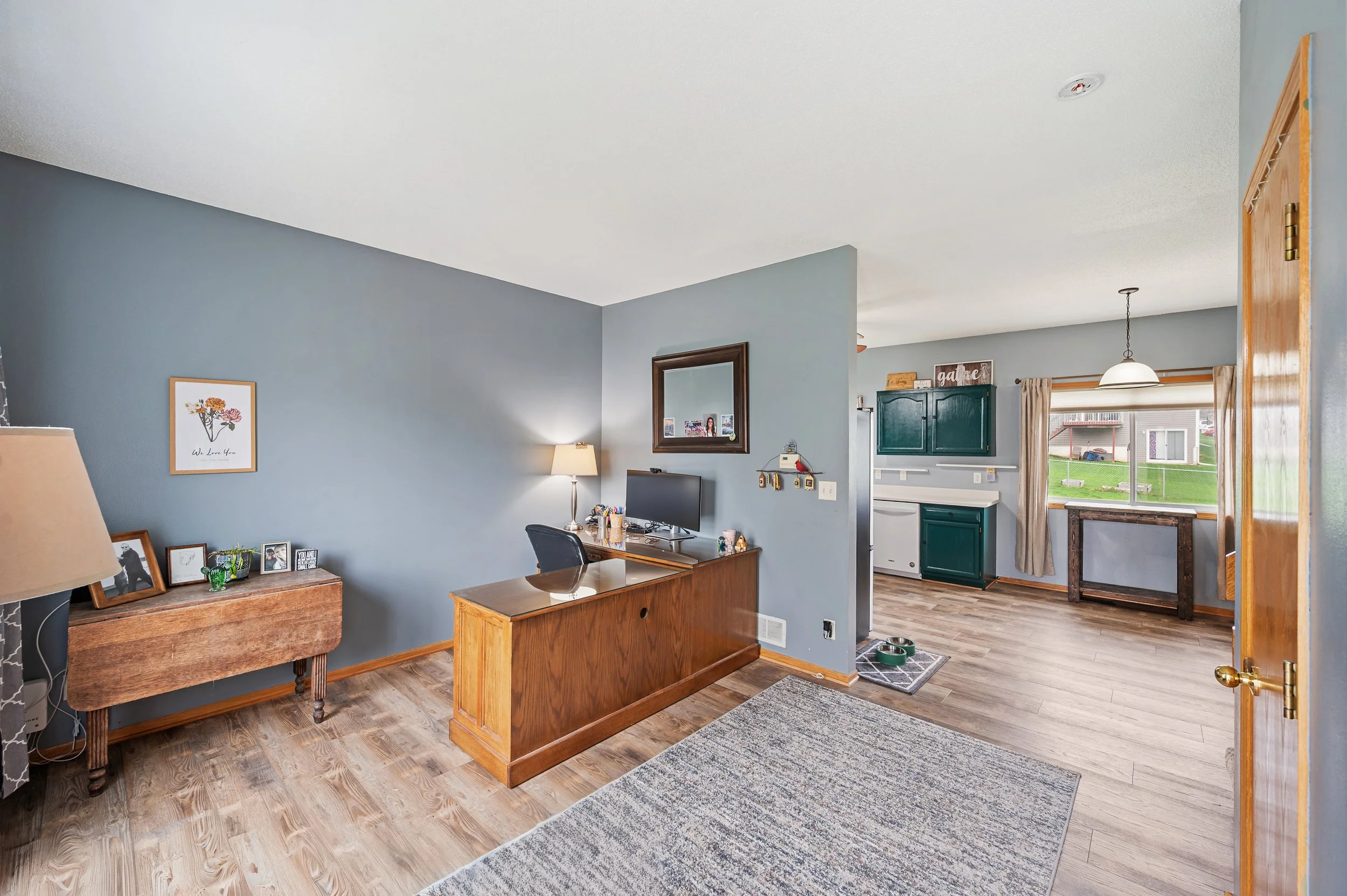 Fawn Cir Int - 01.jpg