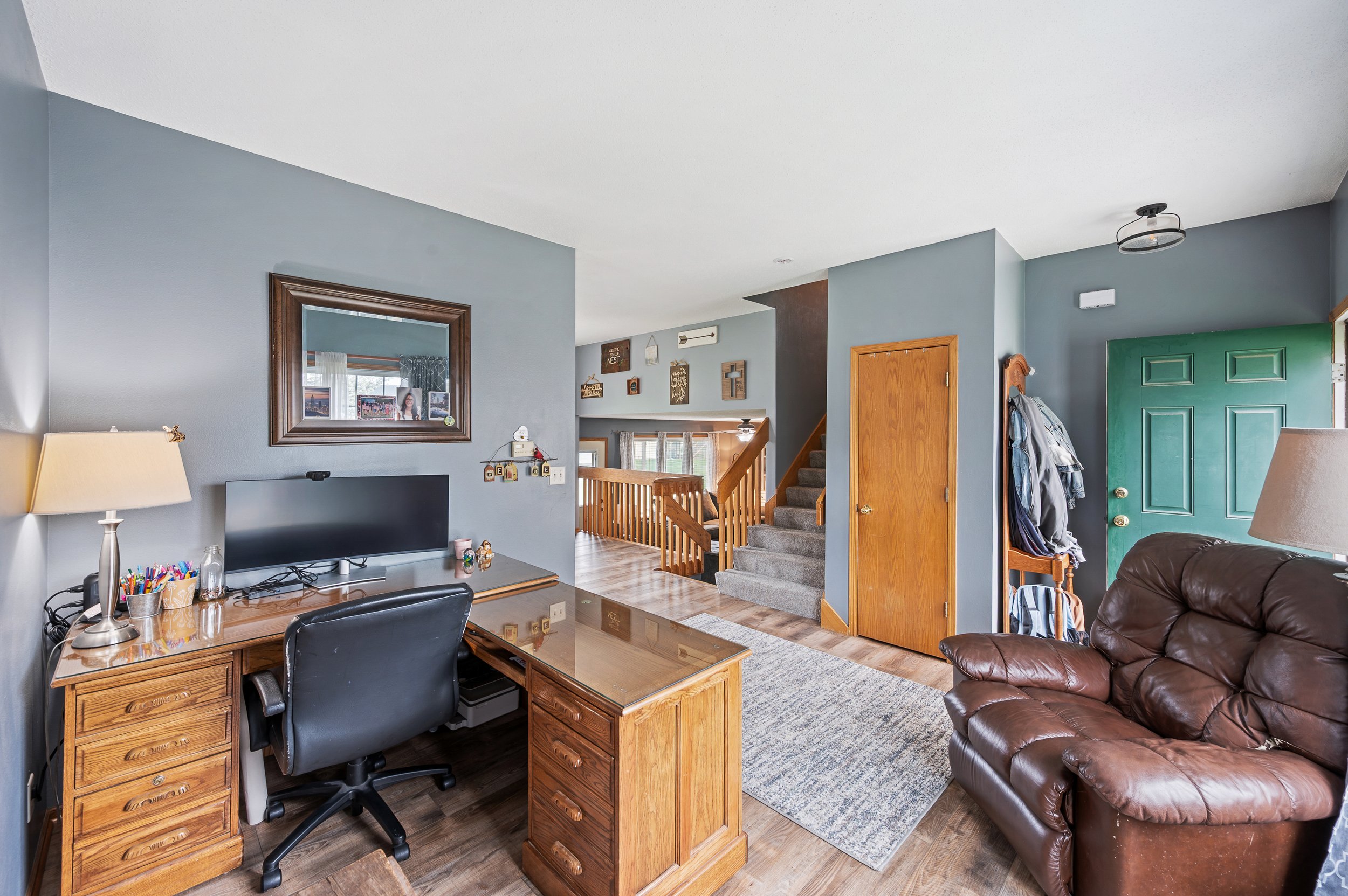 Fawn Cir Int - 02.jpg