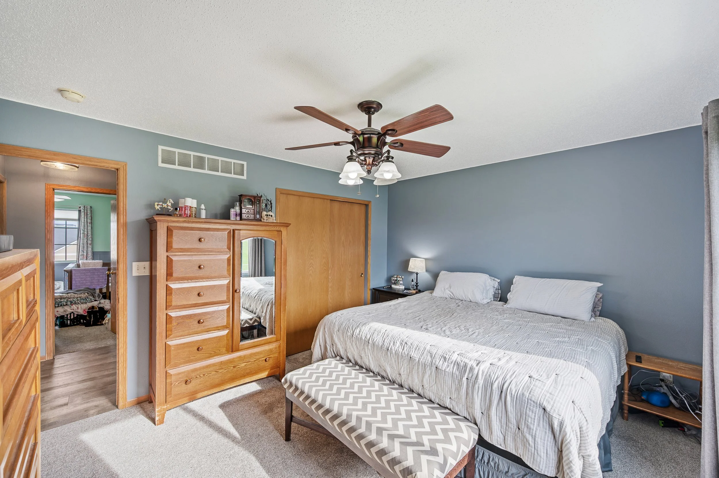 Fawn Cir Int - 15.jpg