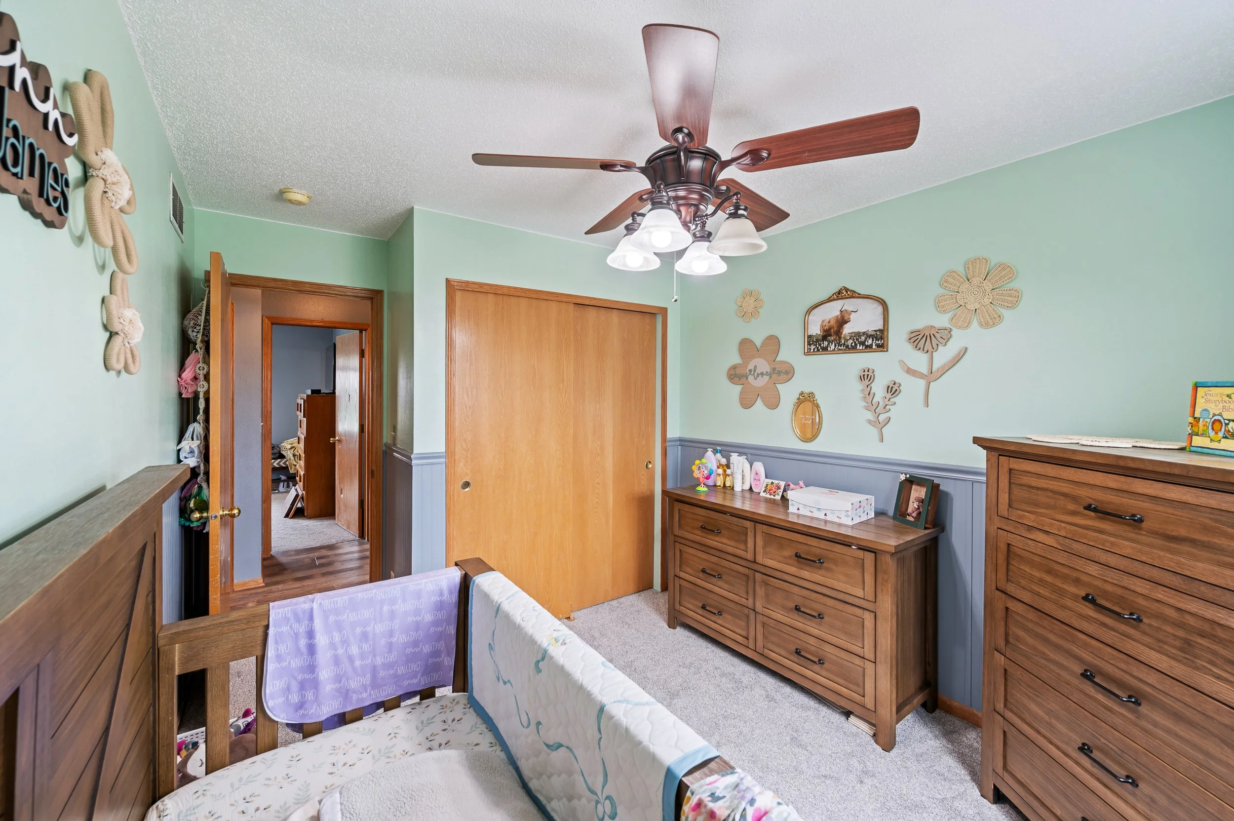 Fawn Cir Int - 21.jpg