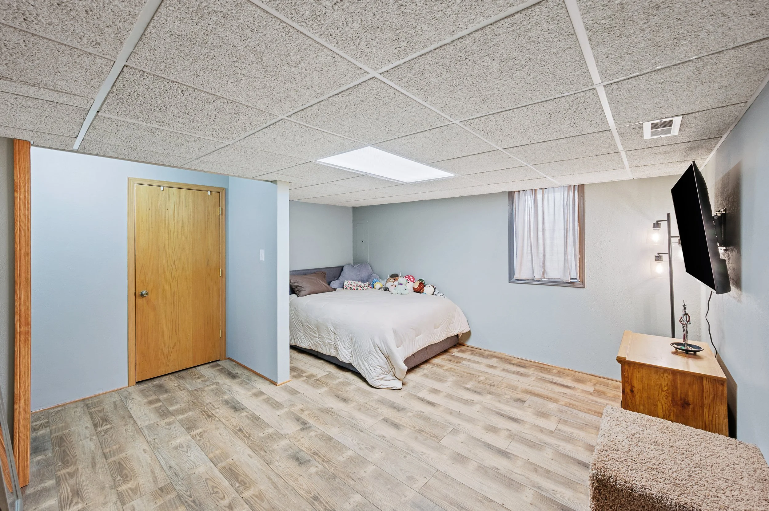 Fawn Cir Int - 24.jpg