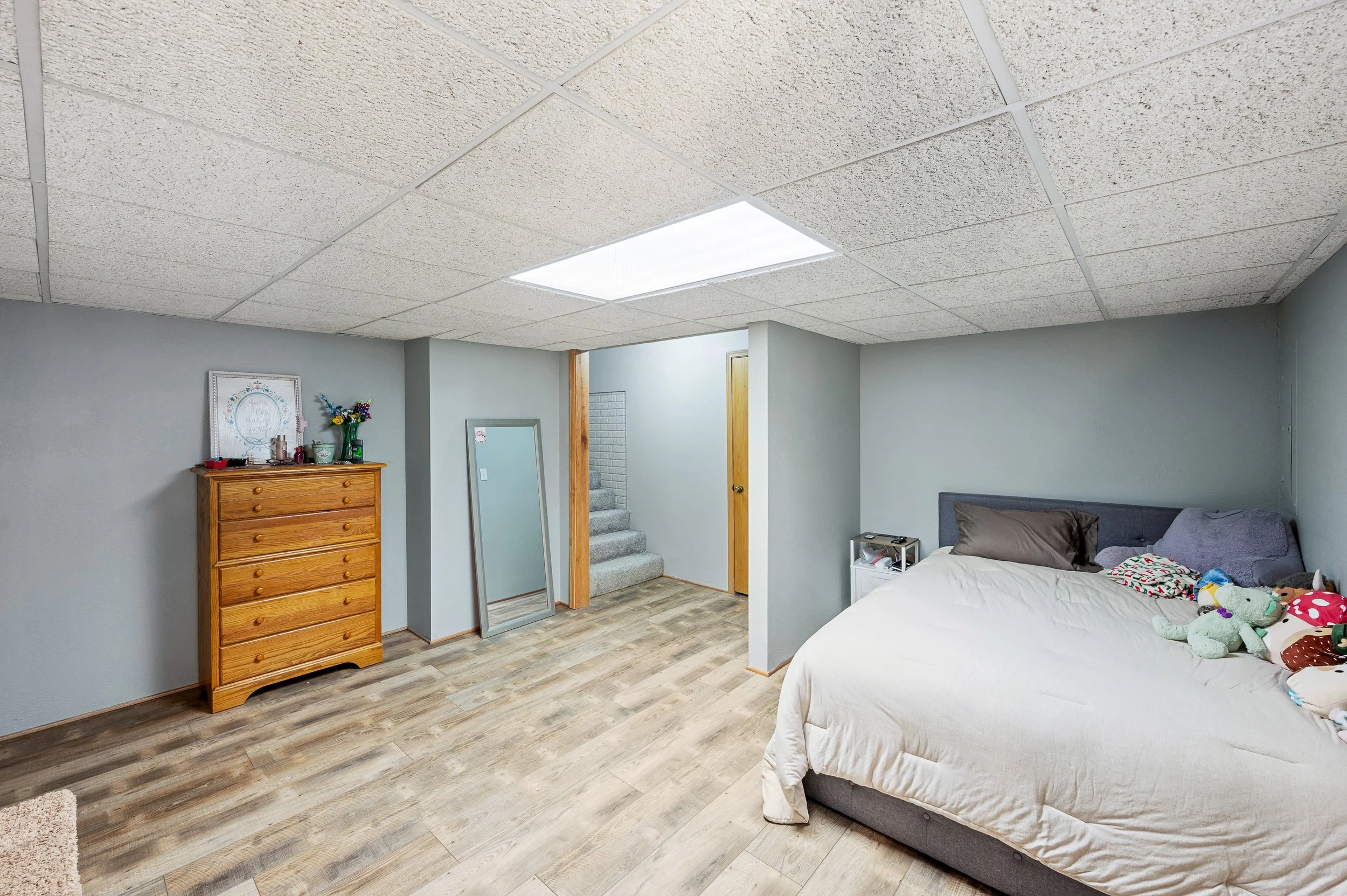 Fawn Cir Int - 25.jpg