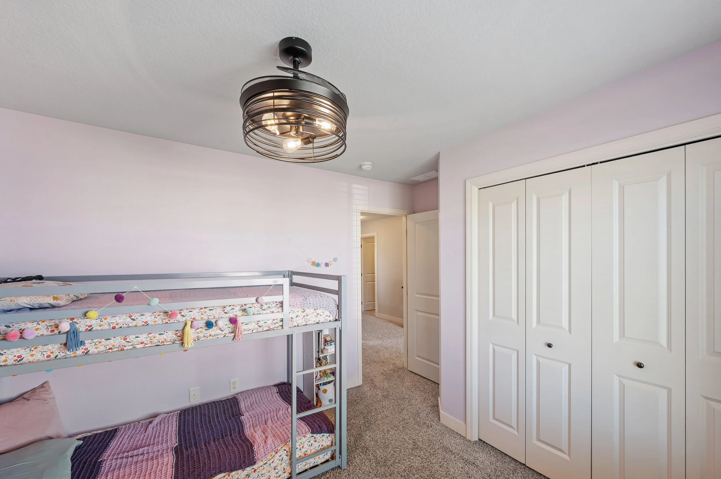 Lincoln Int - 03.jpg