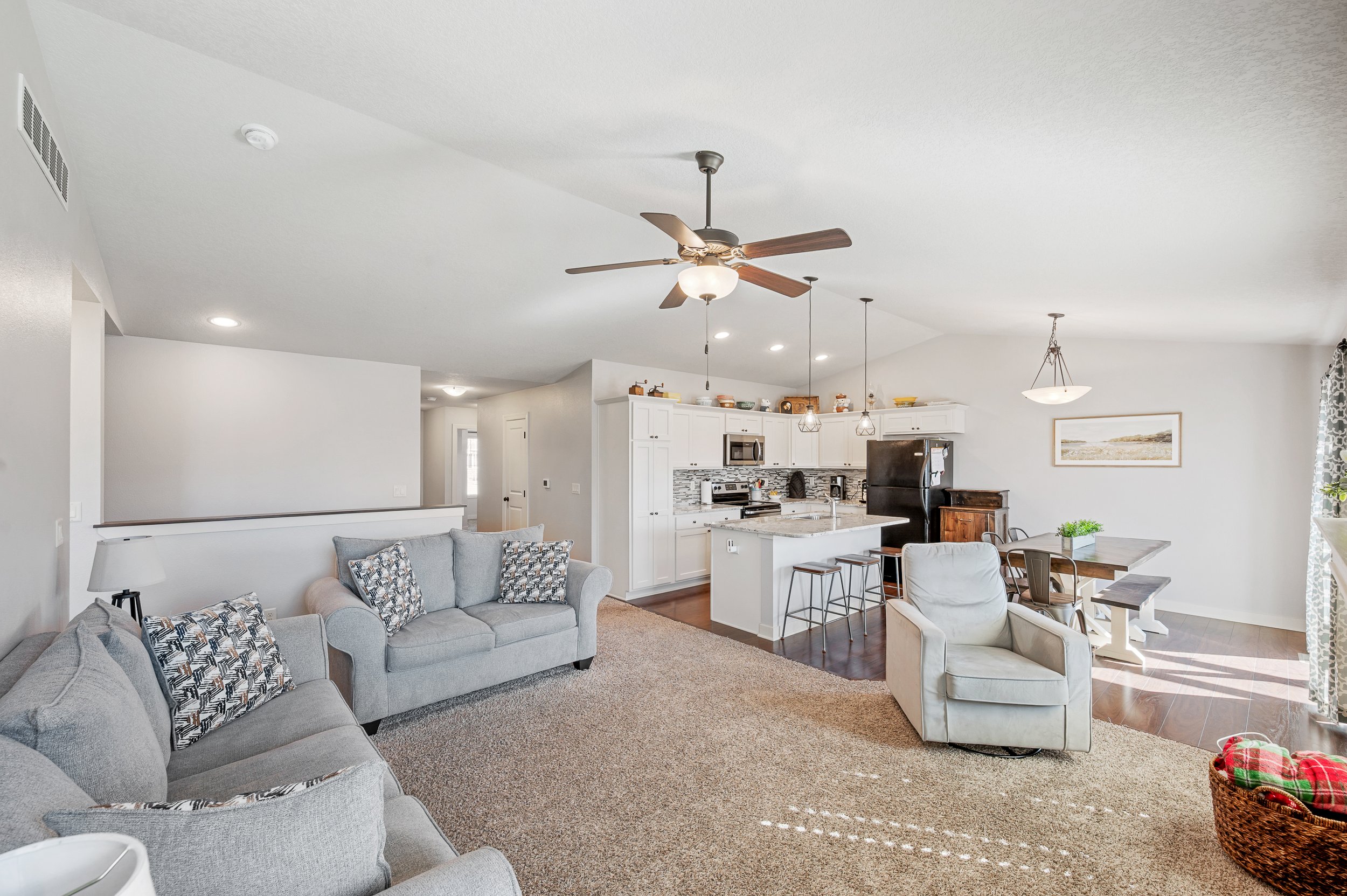 Lincoln Int - 08.jpg