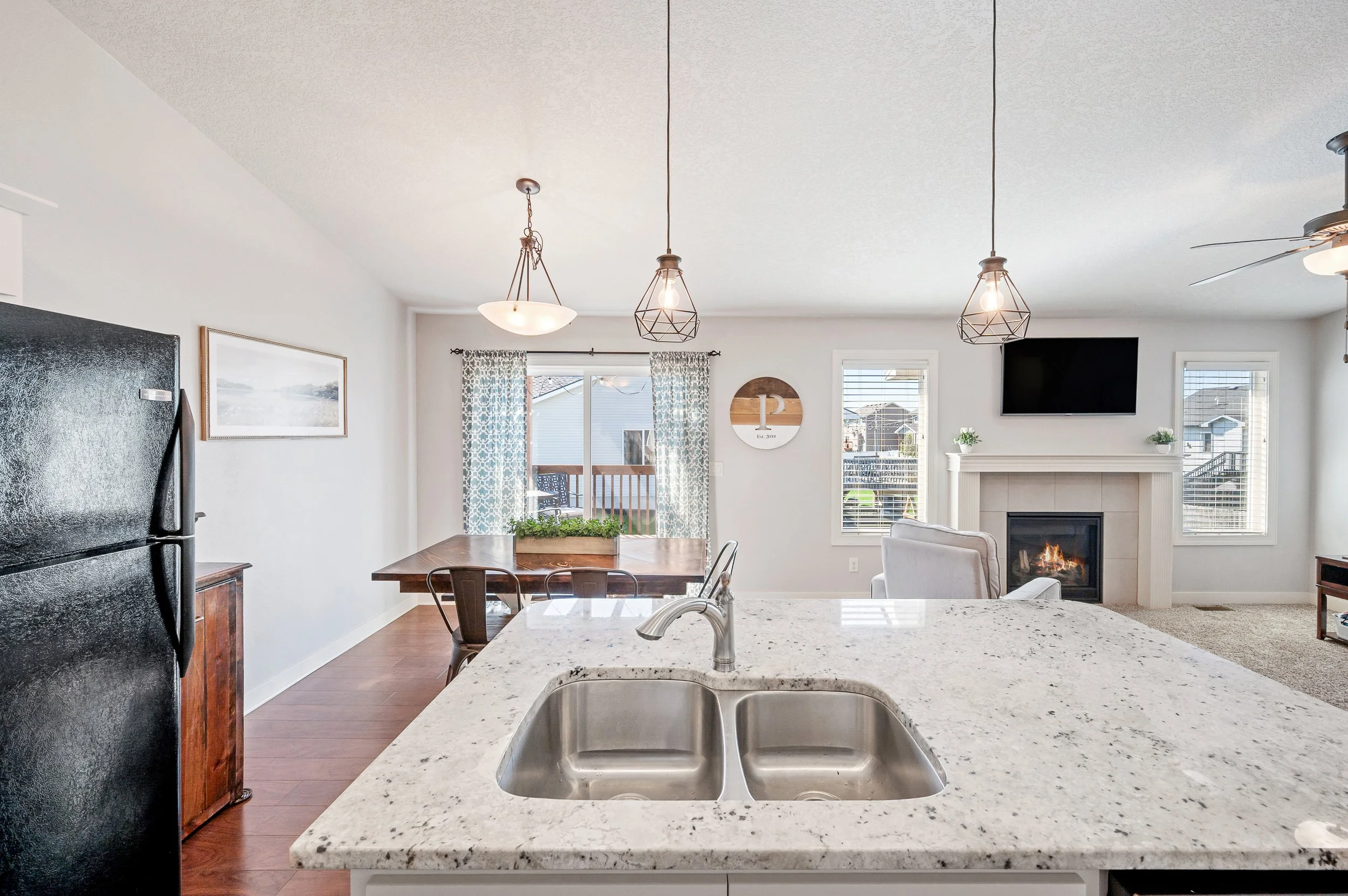 Lincoln Int - 13.jpg