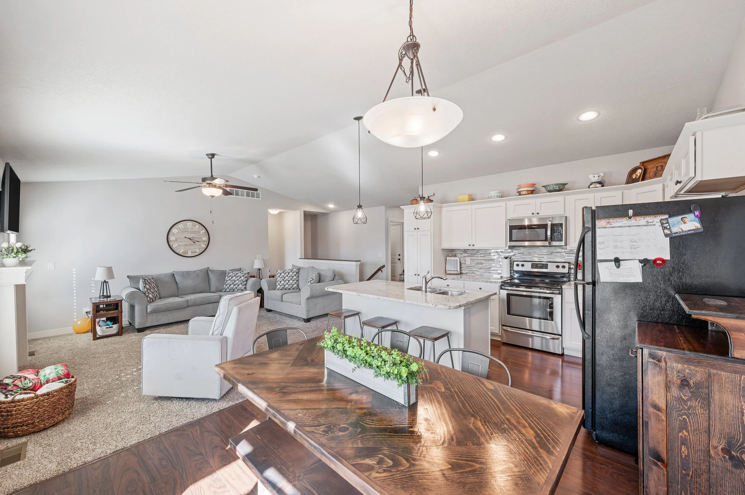 Lincoln Int - 14.jpg