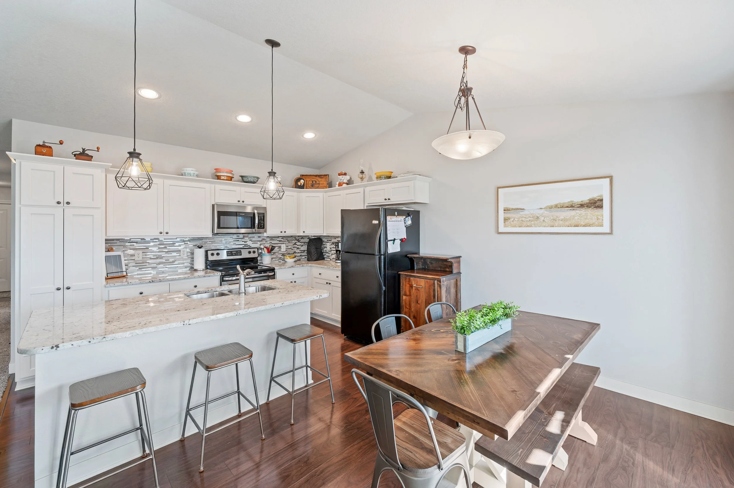 Lincoln Int - 16.jpg