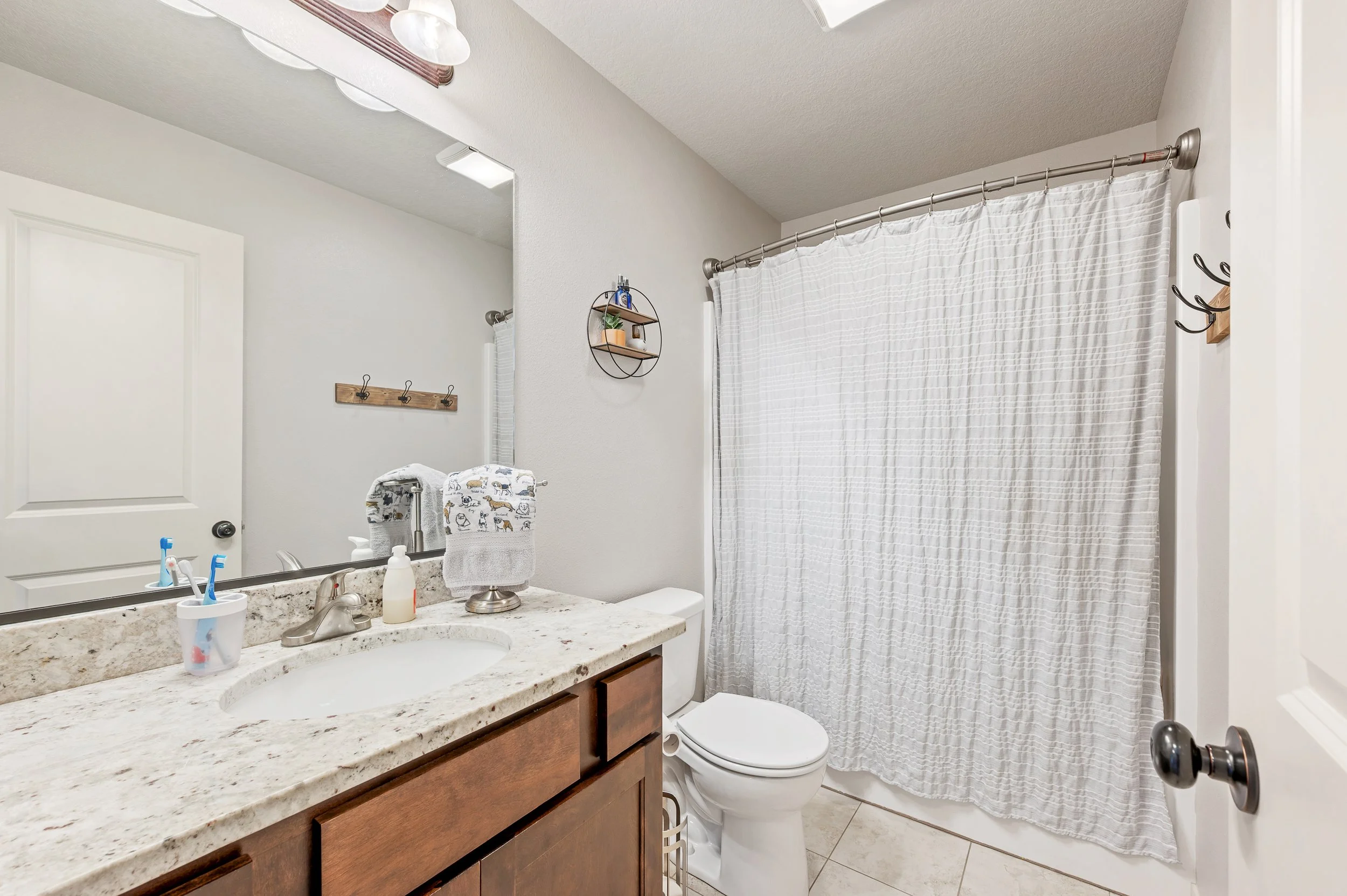 Lincoln Int - 24.jpg