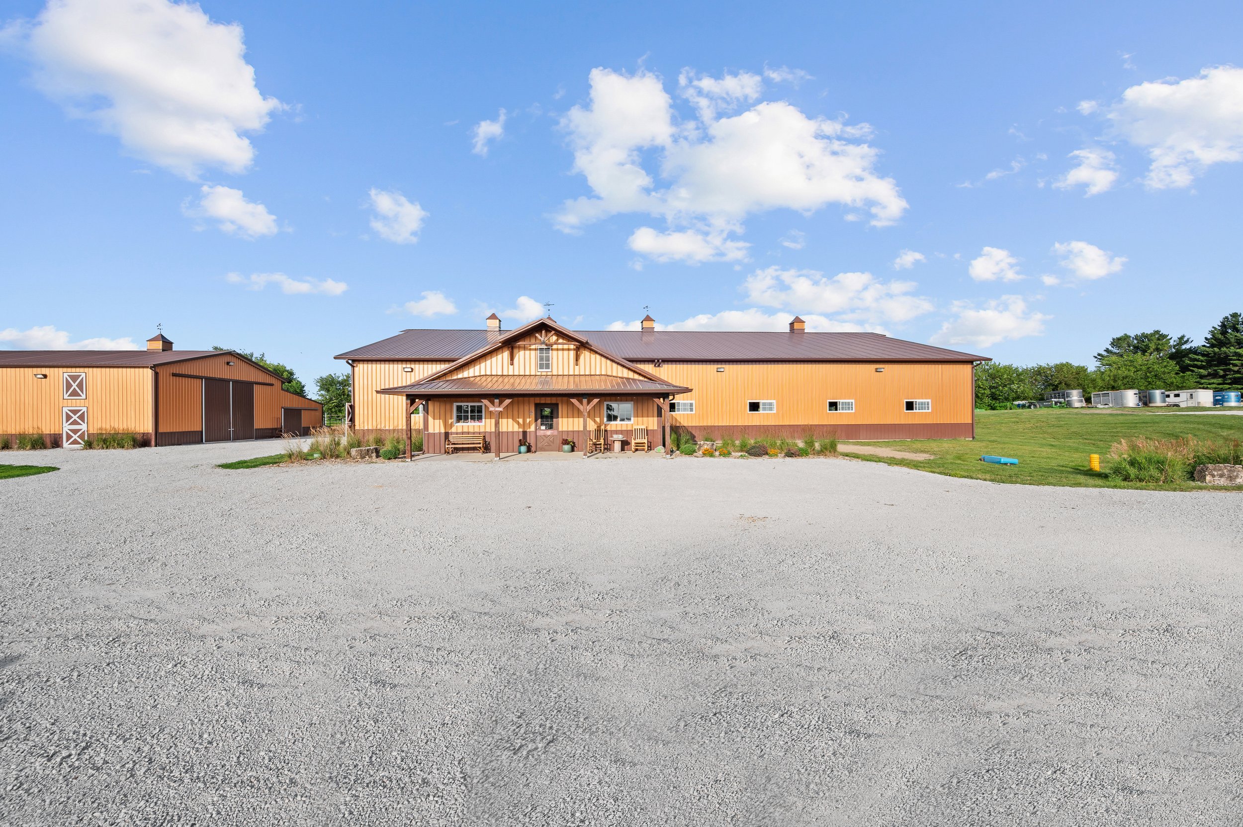 Copper Moon Stables - 01.jpg