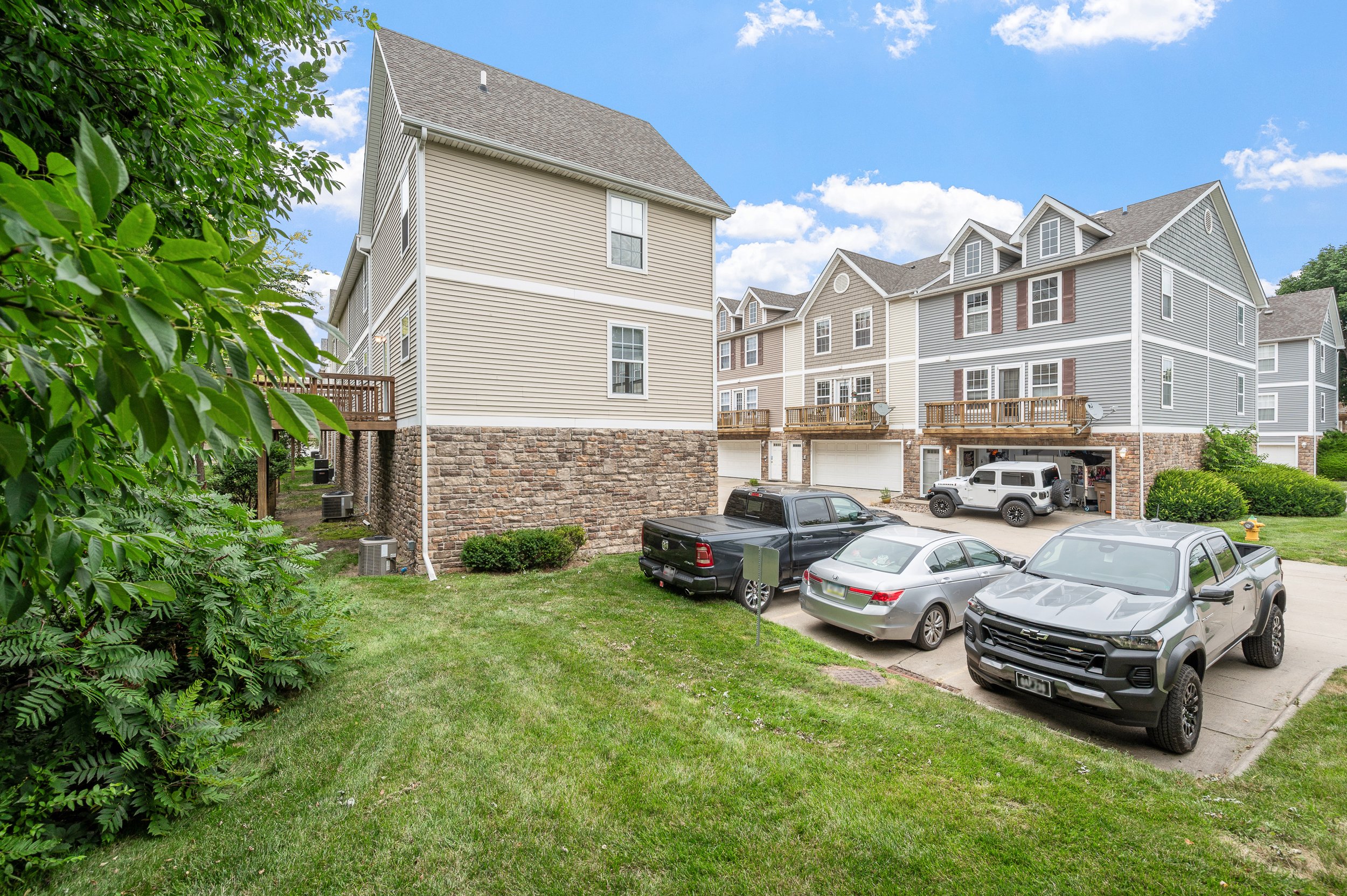 Fieldstone Ext - 04.jpg
