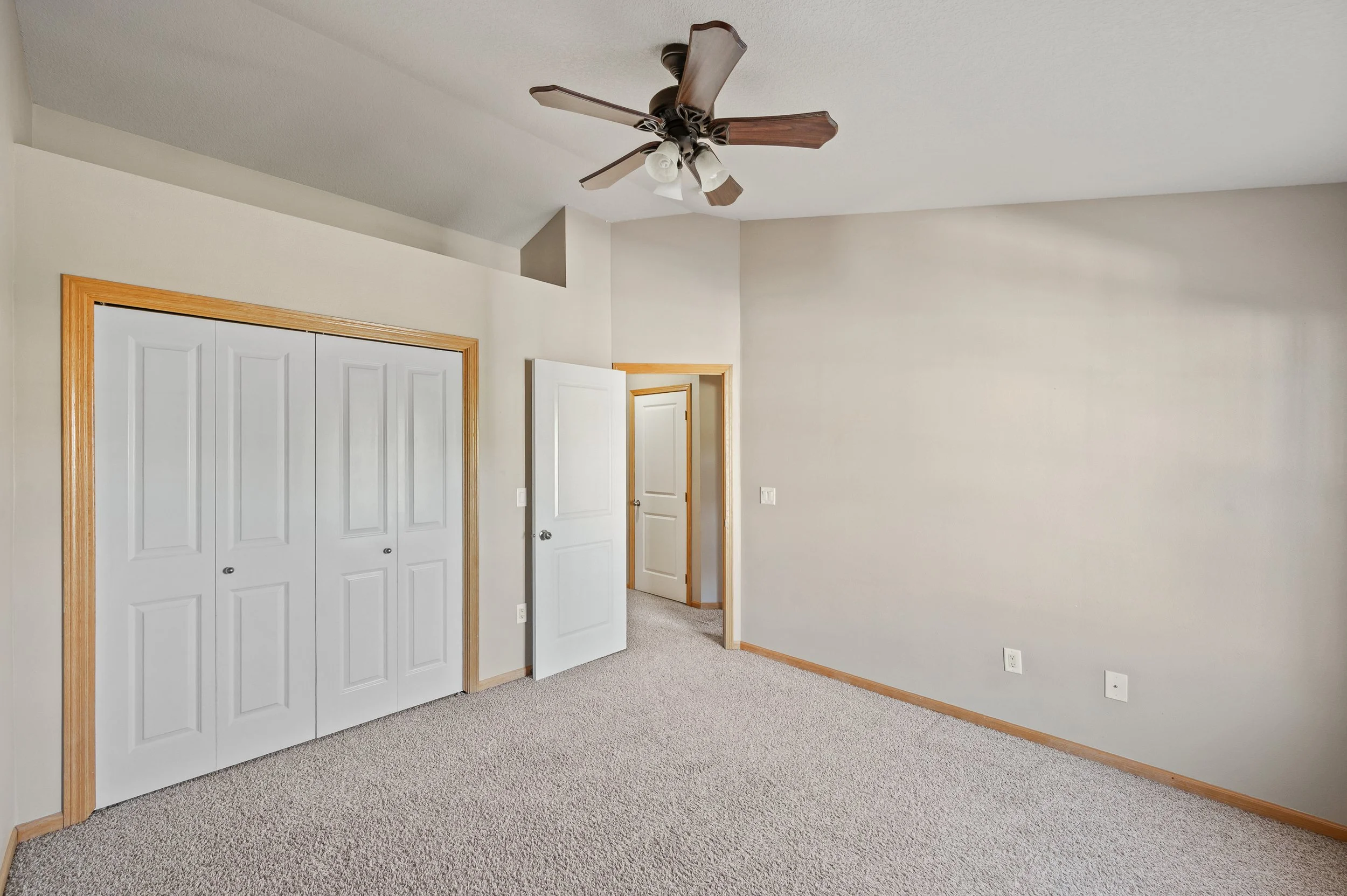 Fieldstone Int - 17.jpg