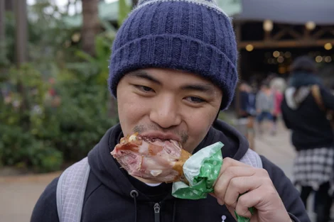 44B neanderthal tearing into turkey leg.jpg