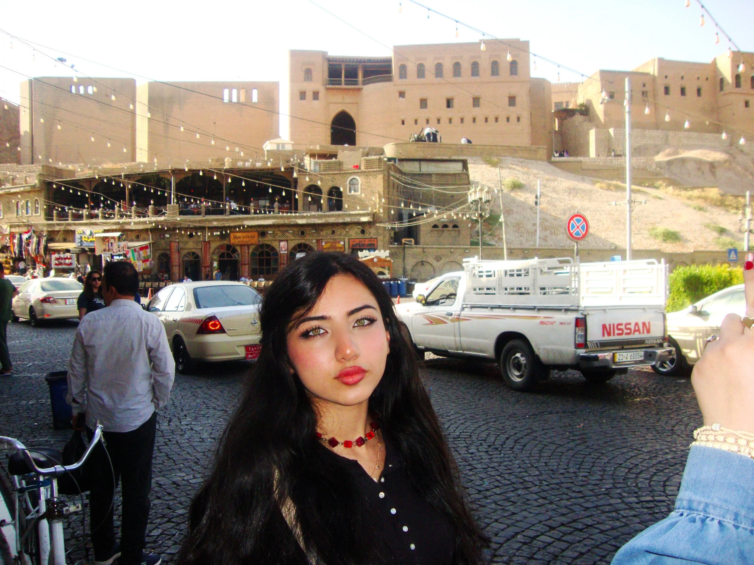 Lana Analjm - Forum