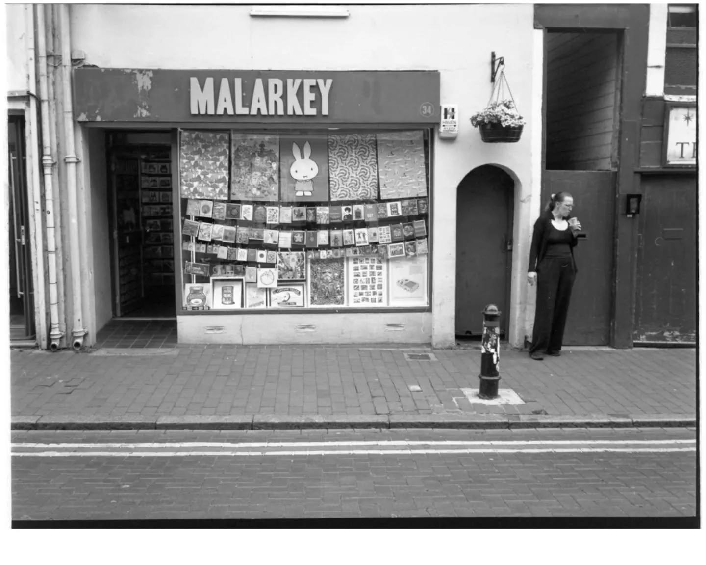 Couple taken on #35mm and #120film. 

SWIPE ⬅️

#kodak5222doublex #fomapan400