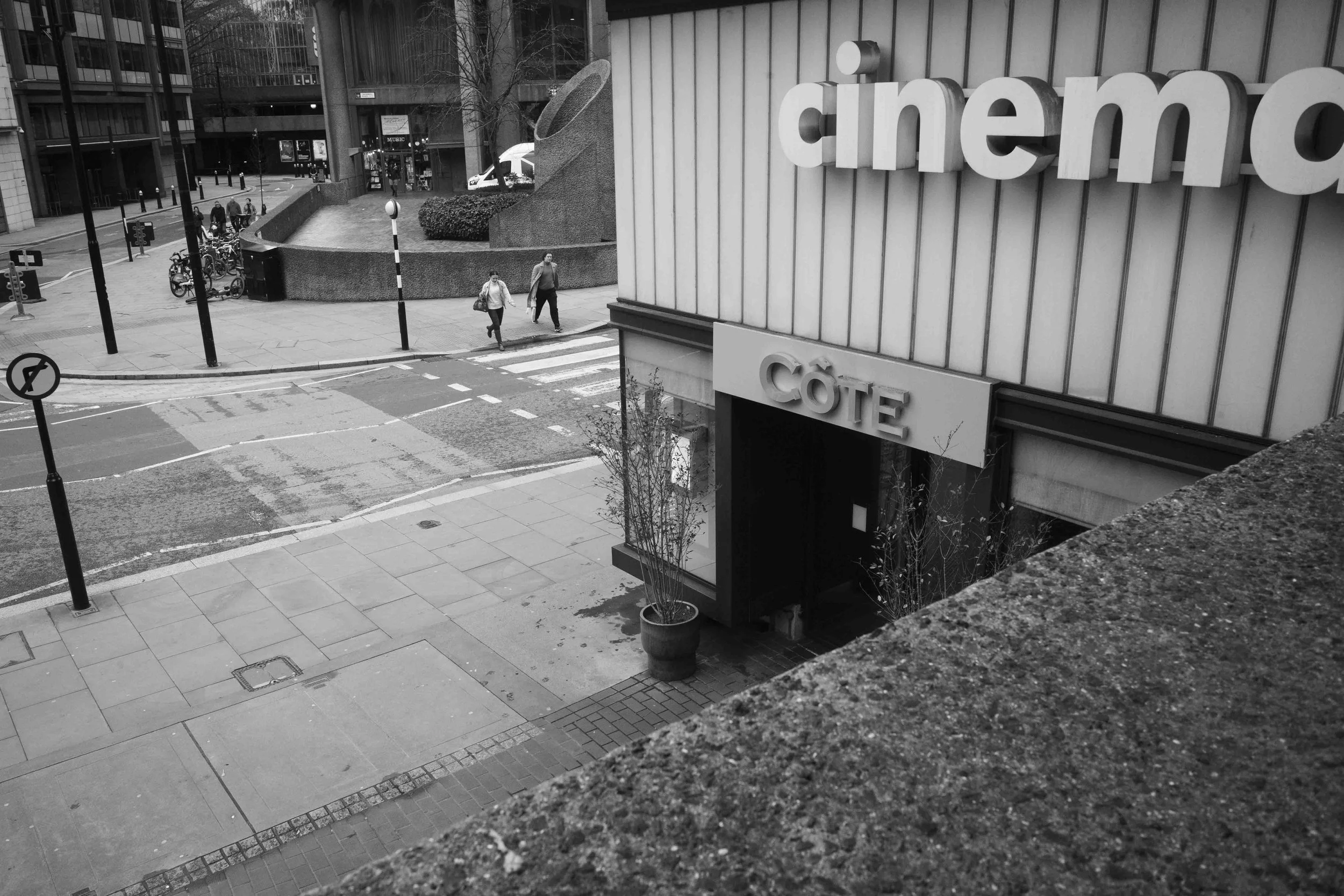 barbican estate_monochrome_frommylensphoto-5.jpg