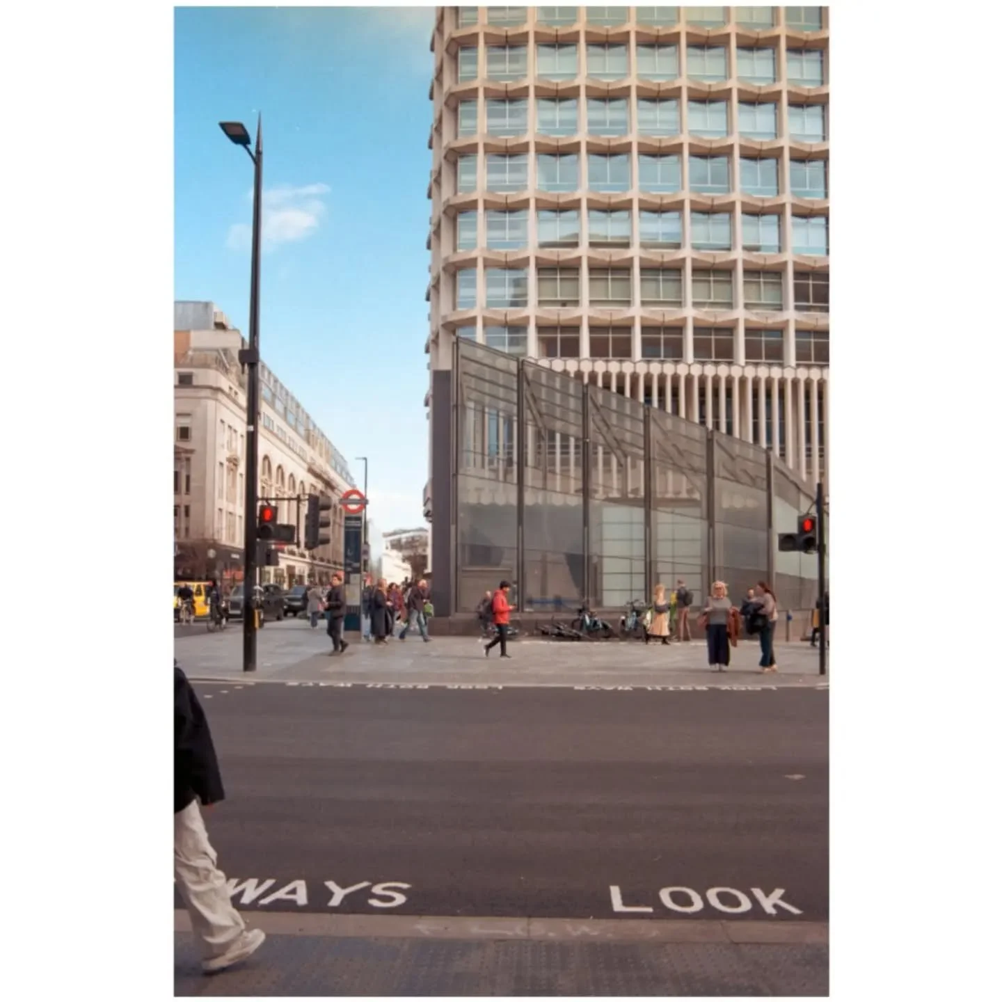 A batch from the recent roll of Kodak vision 3 250d AHU, up in London

SWIPE ⬅️

Shot with the Nikon F80, wonderful little camera.