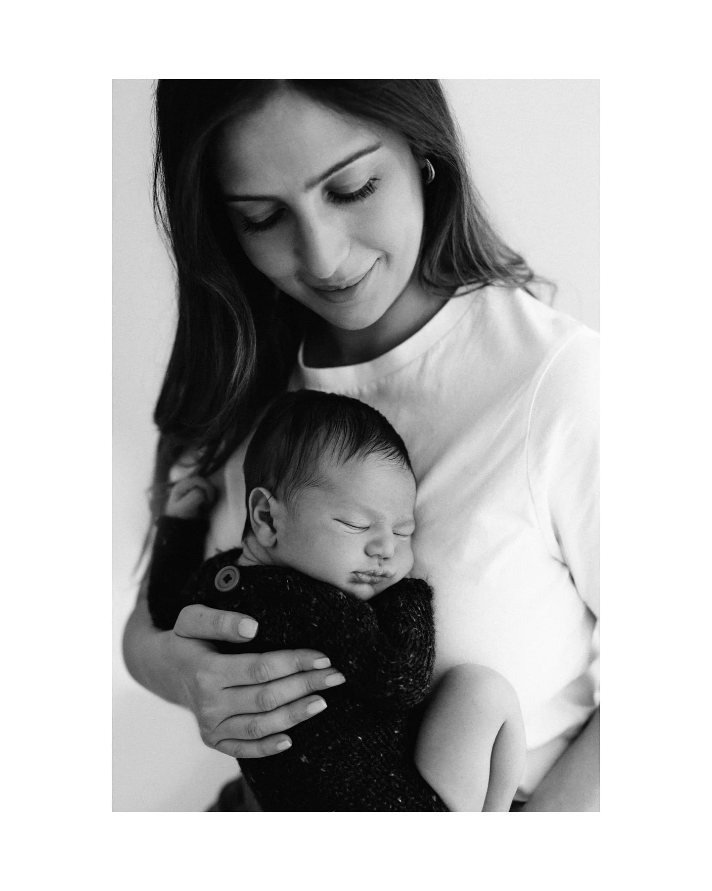 Precious moments with baby Elio ♡︎

Ps.  slightly obsessed with the black knit from the studio wardrobe and so happy it finally got chosen x

Melbourne | Newborn Photographer 

#susannelilleyphotography #melbournenewbornphotographer #newbornphotograp