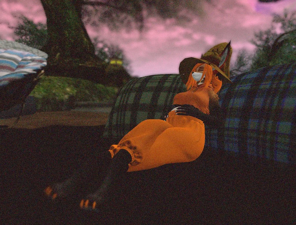 Preggo Fox Naptime
