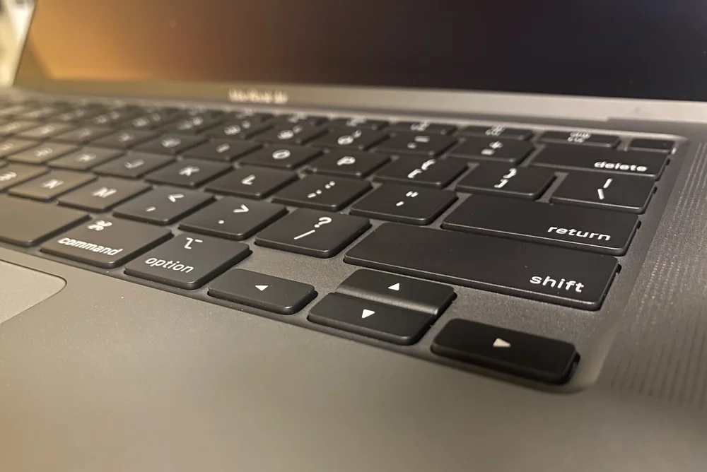 2020 MacBook Air Review Roundup — McCann Tech