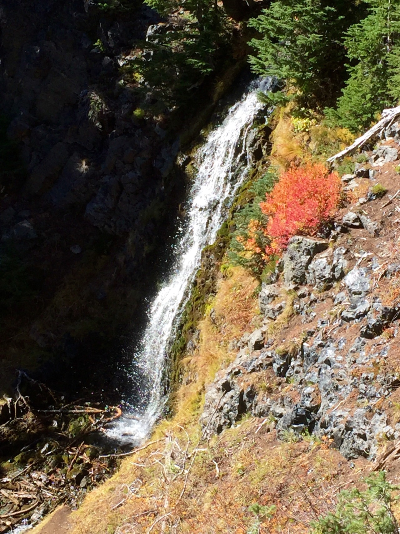 Waterfall

via https://dayone.me/2csNzqk