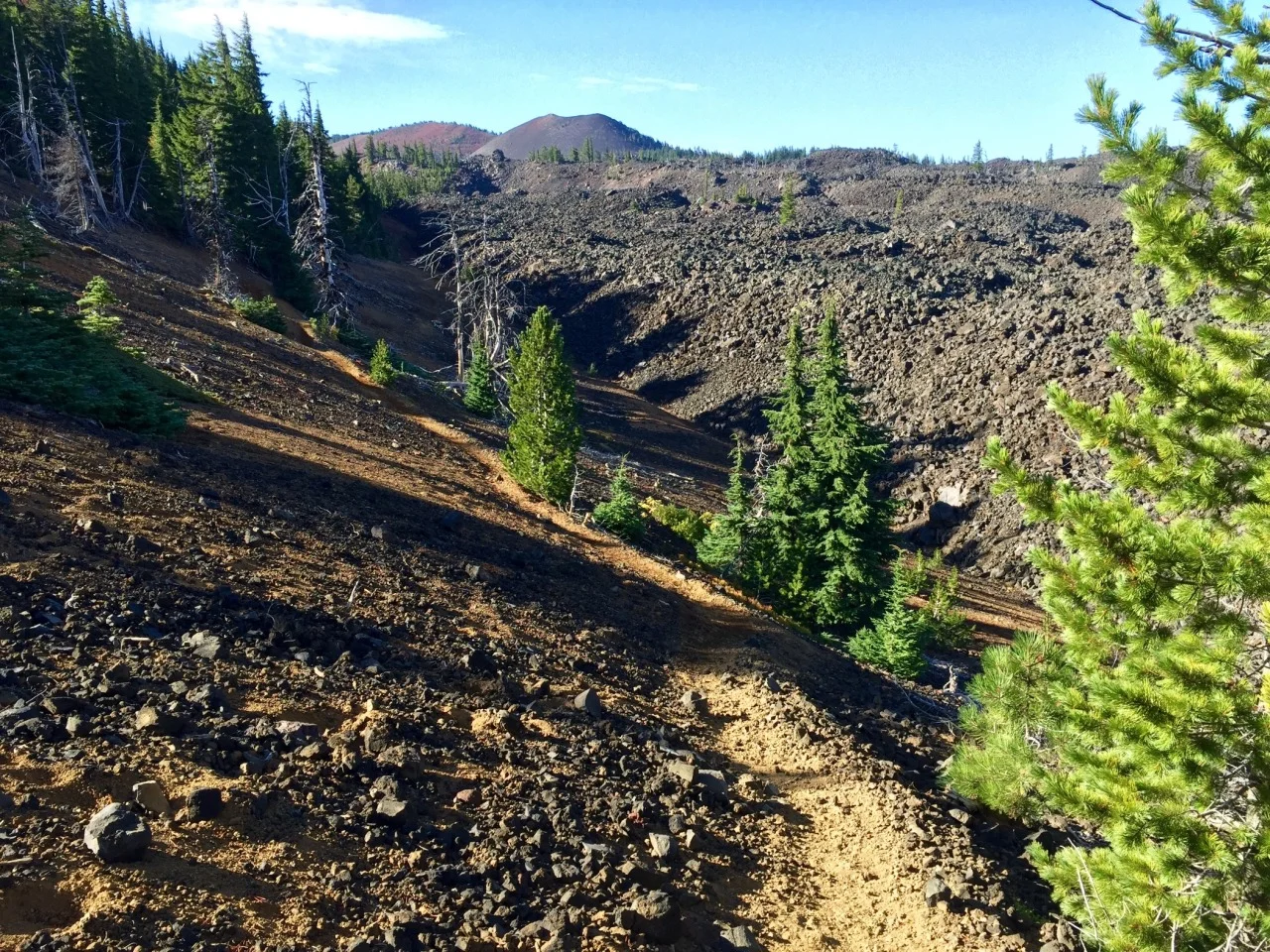 Lava in the front; cinder in the back

via https://dayone.me/2csIzsj