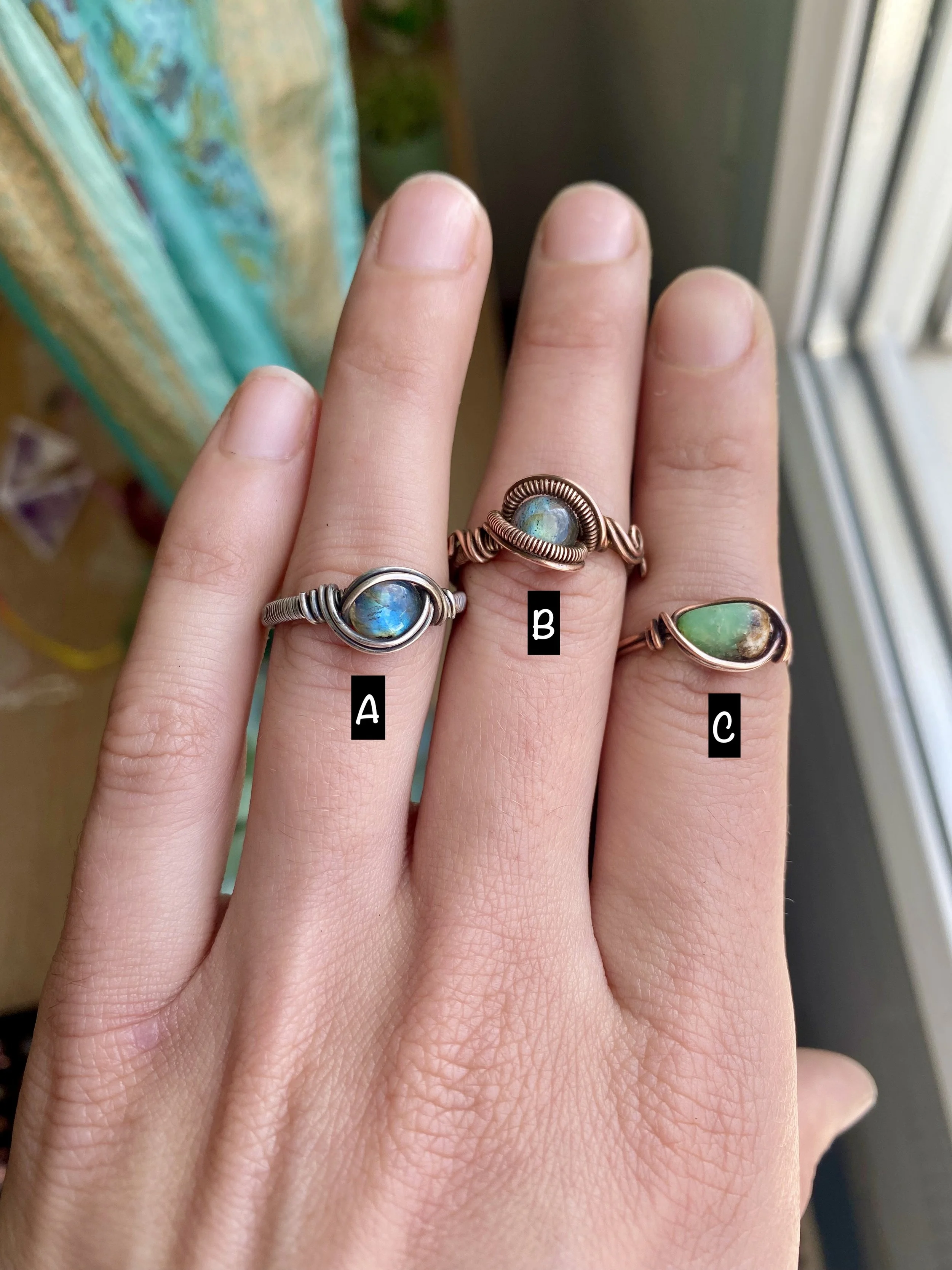 Kingman Ring Size 8 - Native American Turquoise Jewelry  Beautiful size 8 ring display picture 1
