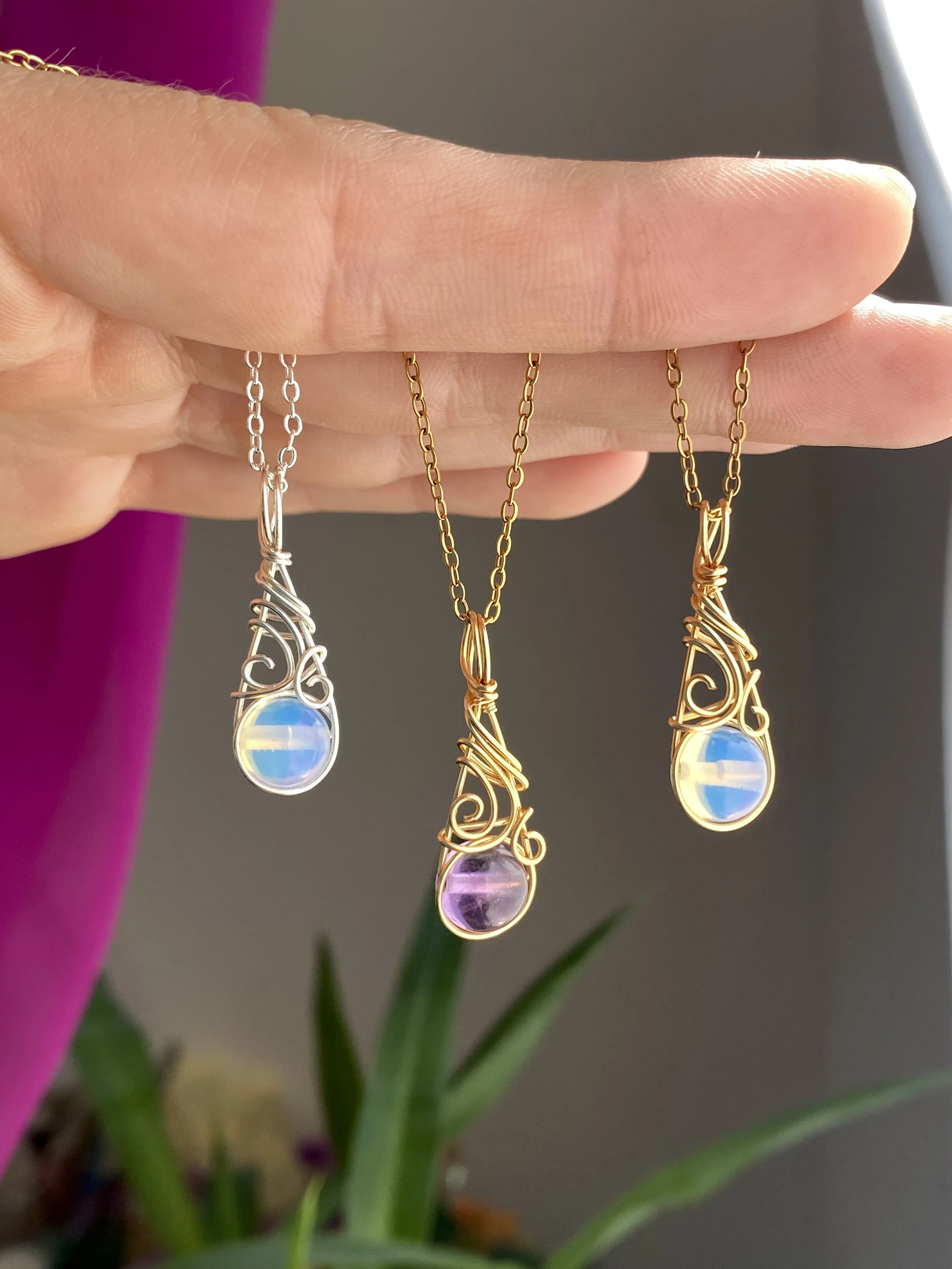 Elegant Swirls Mini Pendant