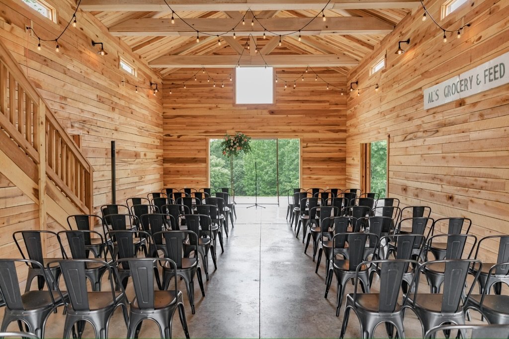 Whitewood Hollow, set and ready for your ceremony 🤍

Poplar walls, string lights, and the doors open to the trees with room for up to 125 of your favorite people, just 15 minutes from downtown Nashville.

Now booking weddings for 2026. Tap the link 