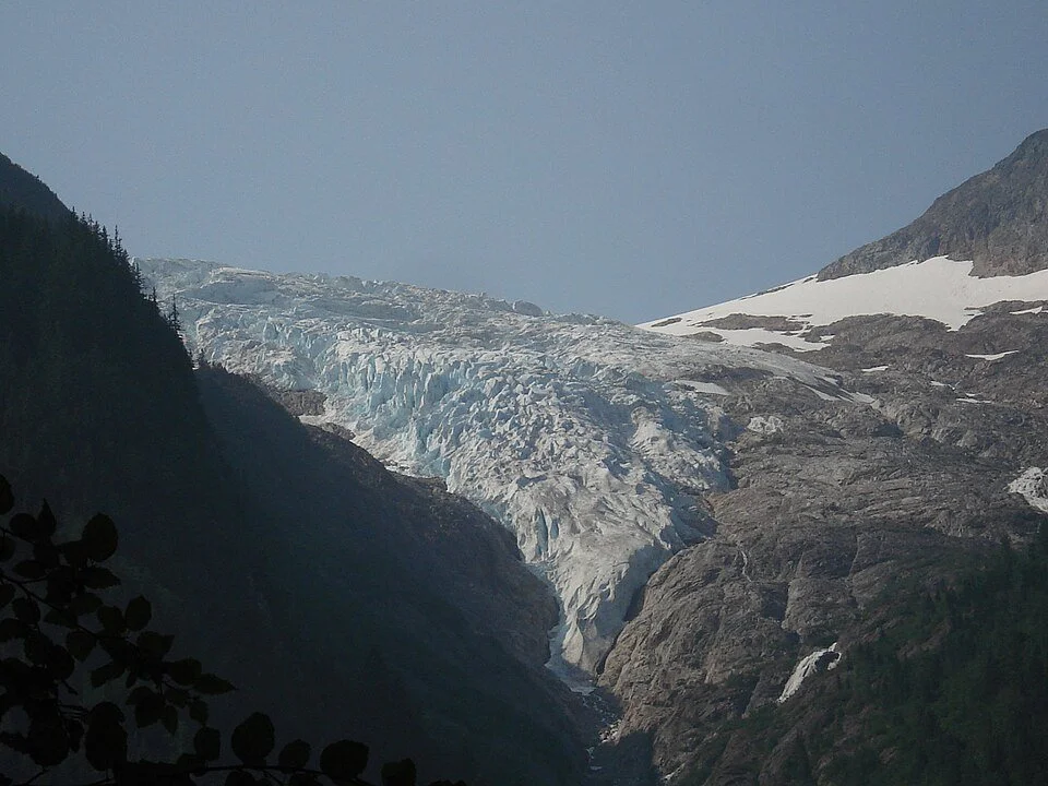 HANGING GLACIERS form when a glacier reaches a steep cliff and the ice “hangs” over the edge; they often feed into valley glaciers.