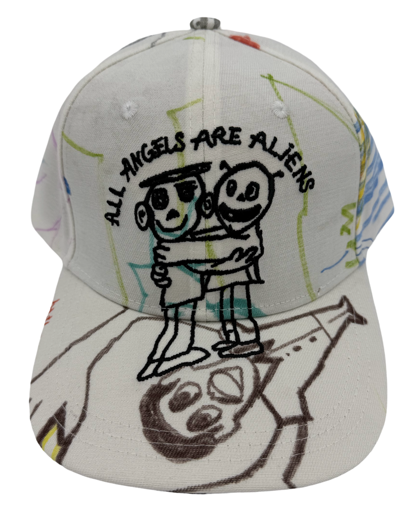 drawing-upcycled-hugging-logo-hat-ss-26-.webp