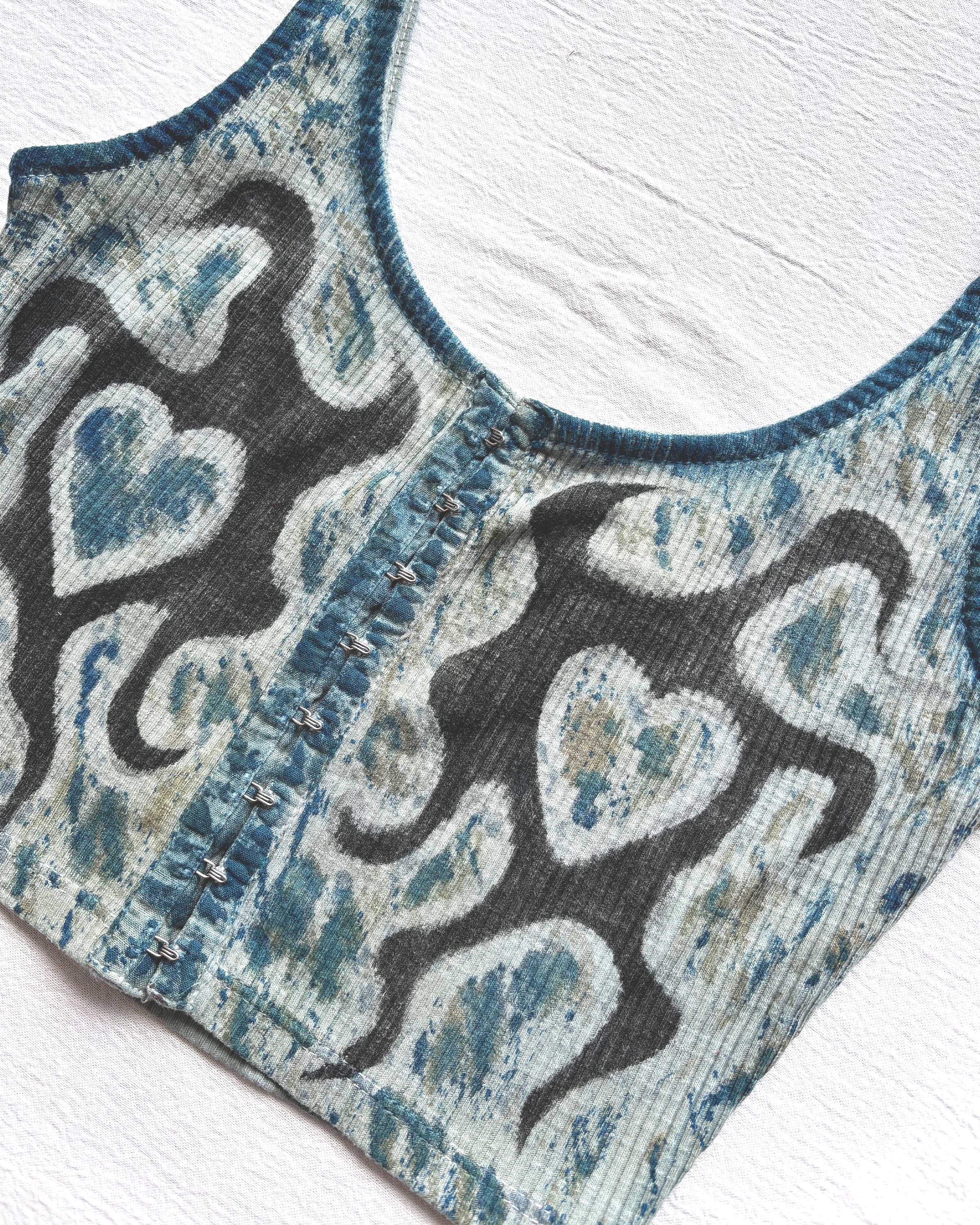 Blue Crop tank_2026_close up.png