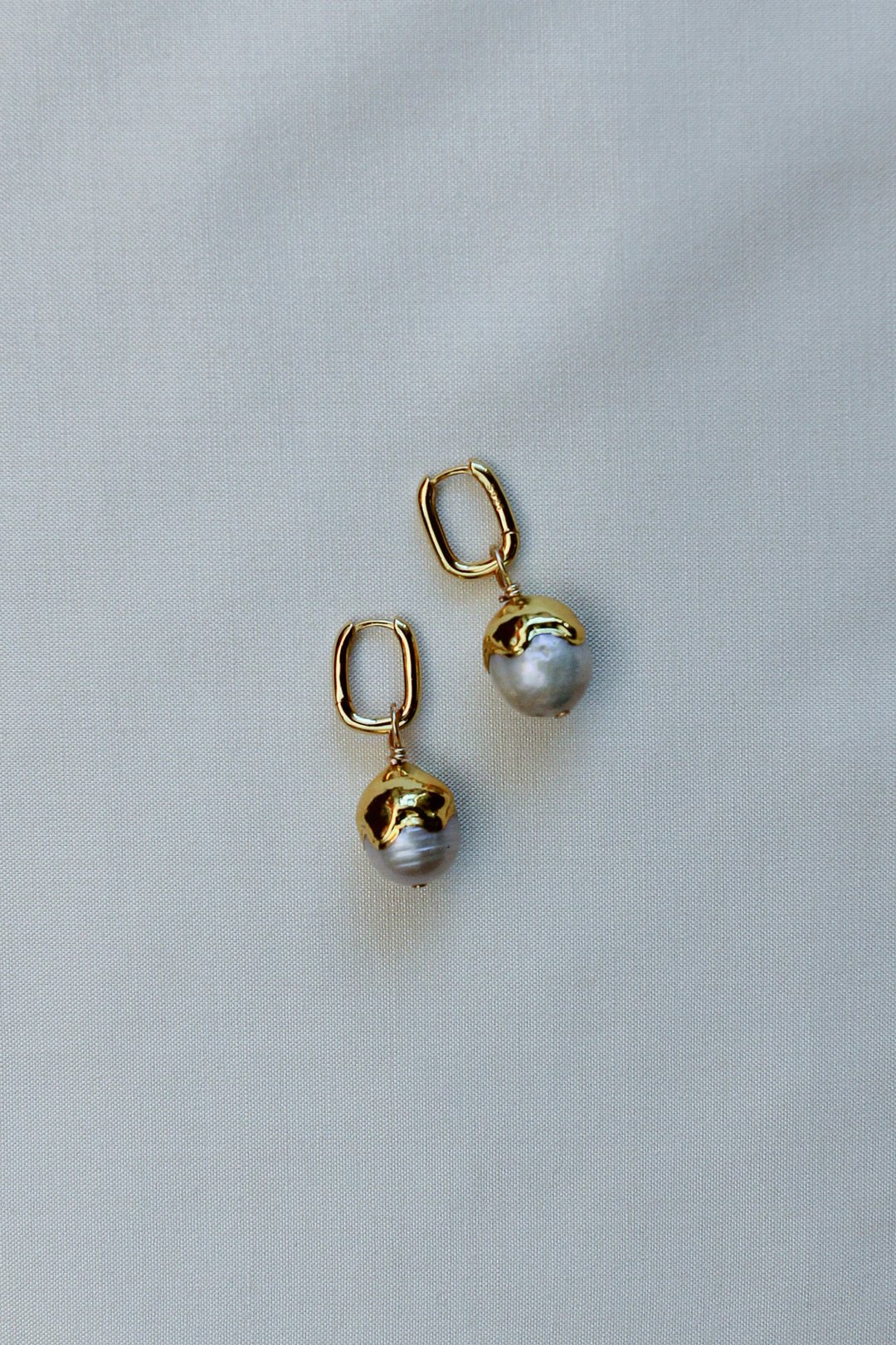 DRIP HUGGIES - GOLD 2.jpg