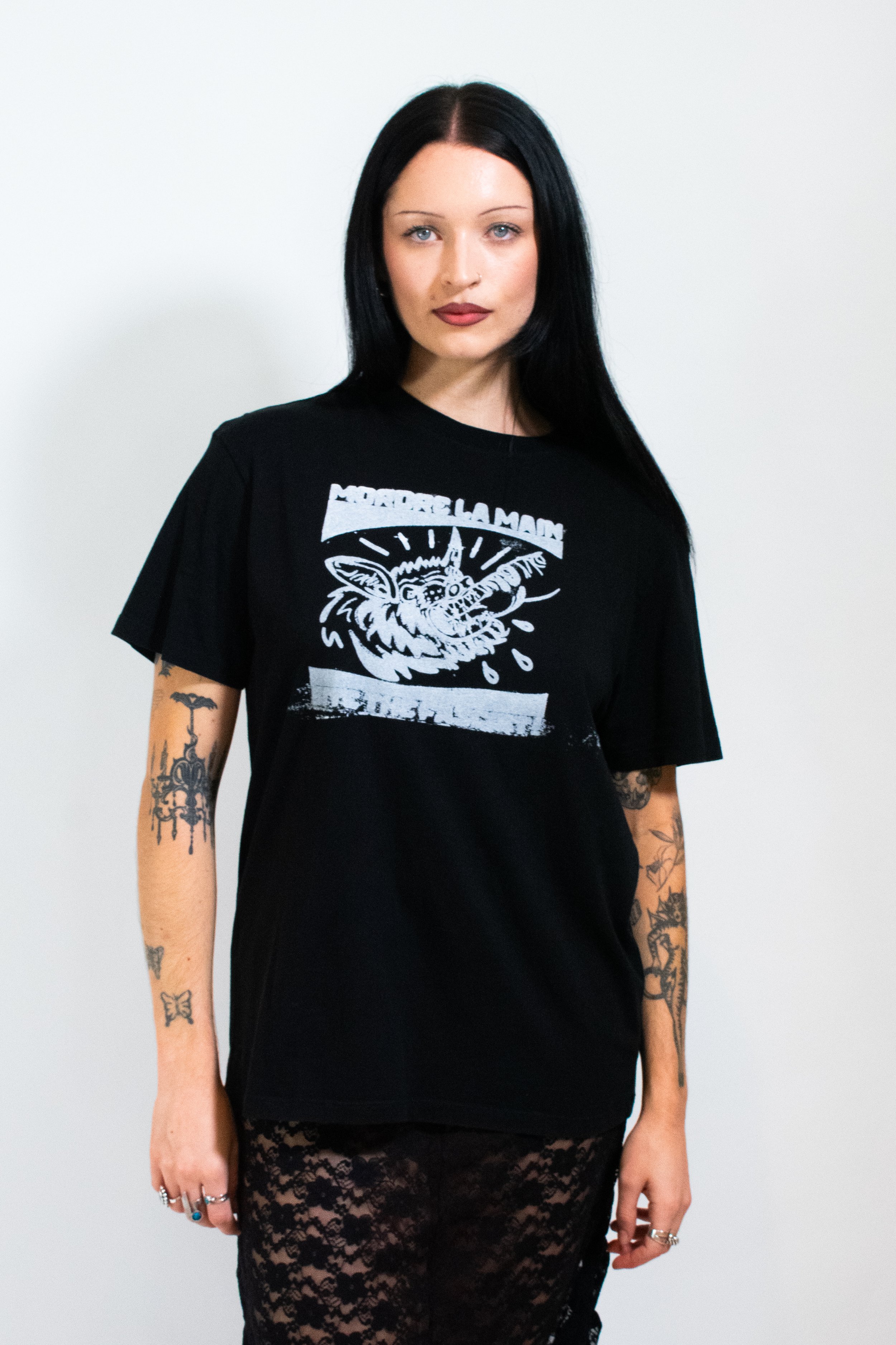 Bisousurge Resistance Tee (8)