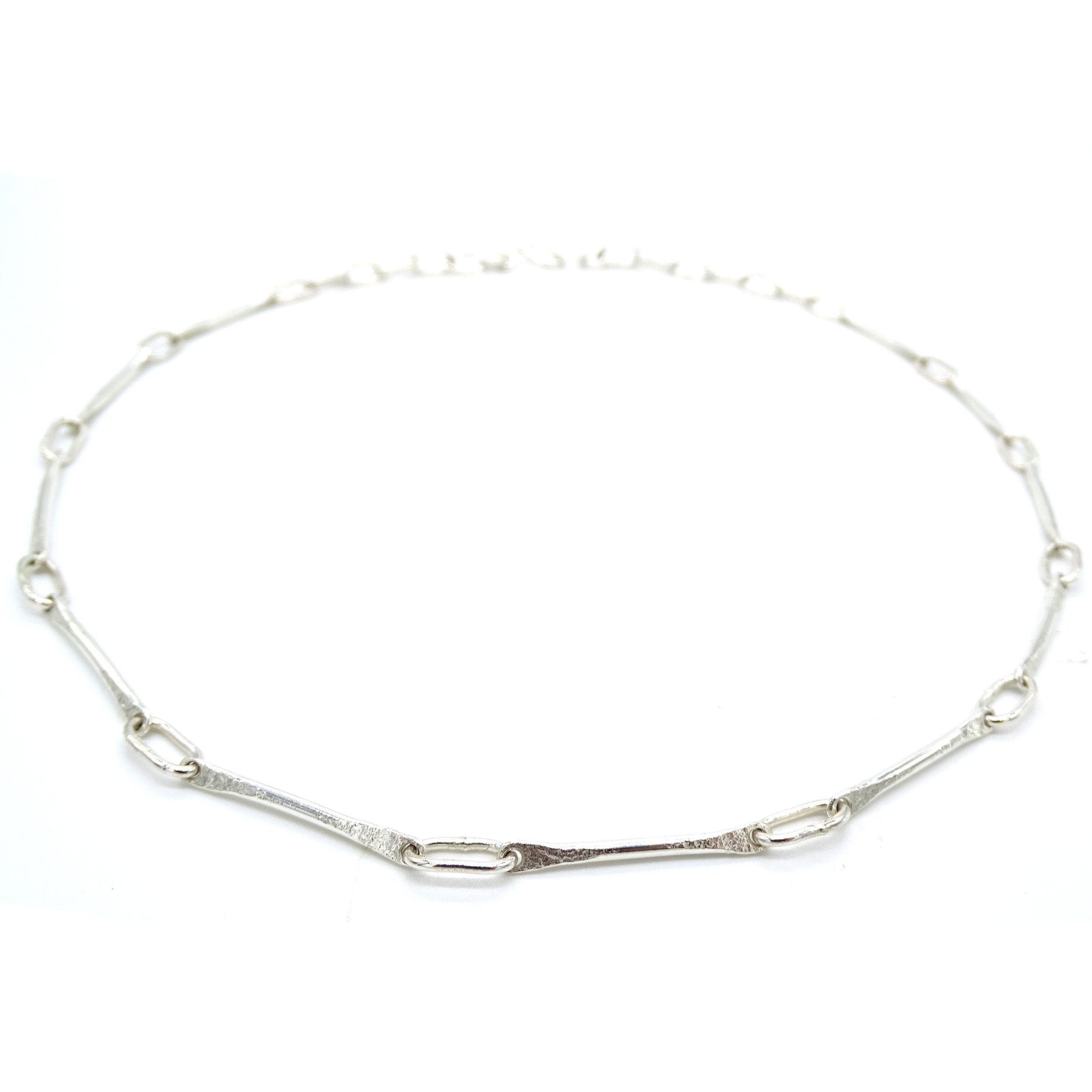 Hammered Link Necklace 2.jpg