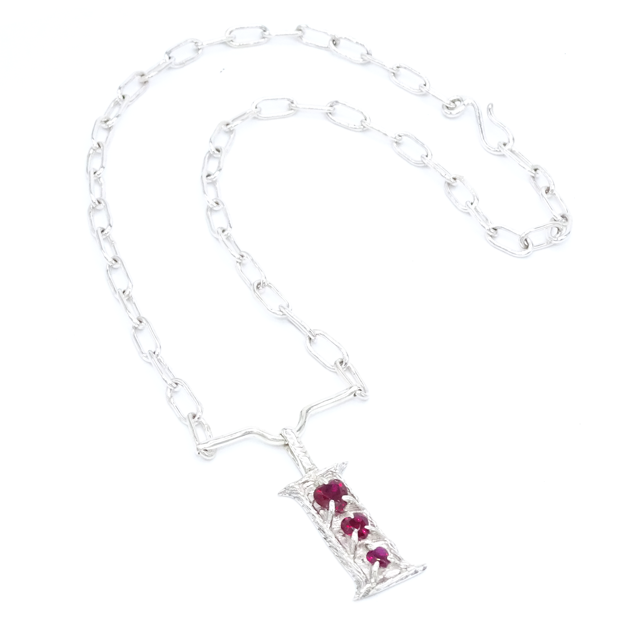 Triple Heart Necklace 3.png