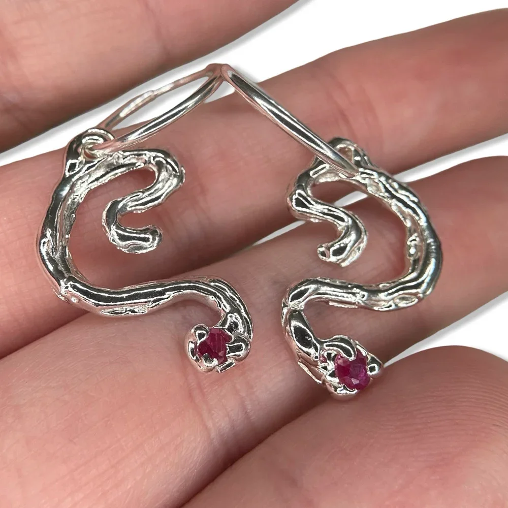 liquid-twist-earrings (1).webp