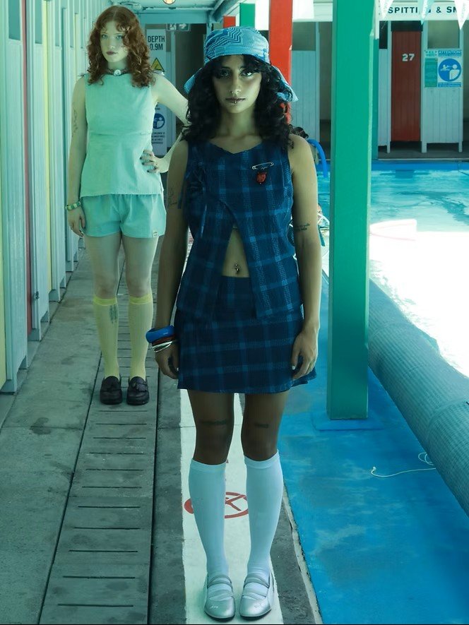 38d44a_6e1dc9100ec340cd942bc26637f27249~mv2.jpg (Copy)