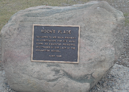 Roch+Bruneau+plaque+on+playground+2.png