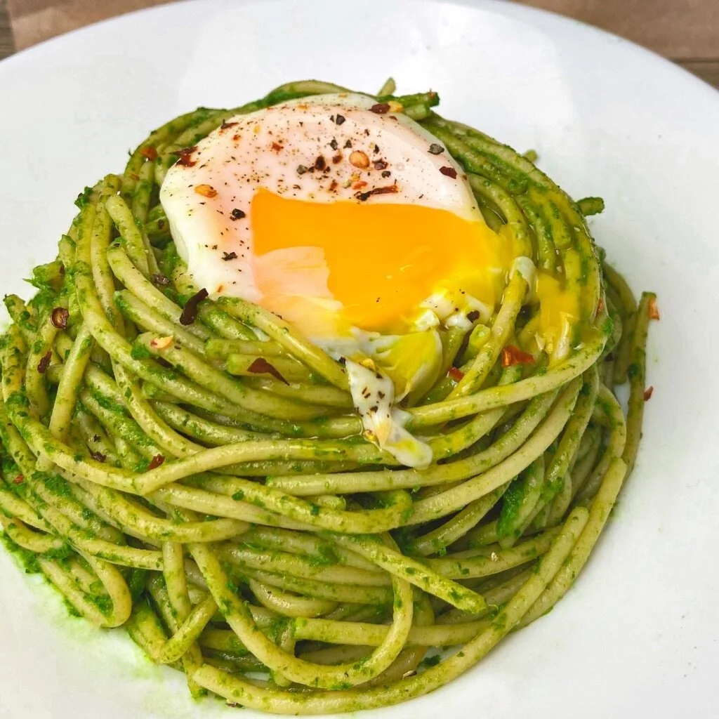 10Minute Spinach "Pesto" with Basted Egg — thekathyfeed