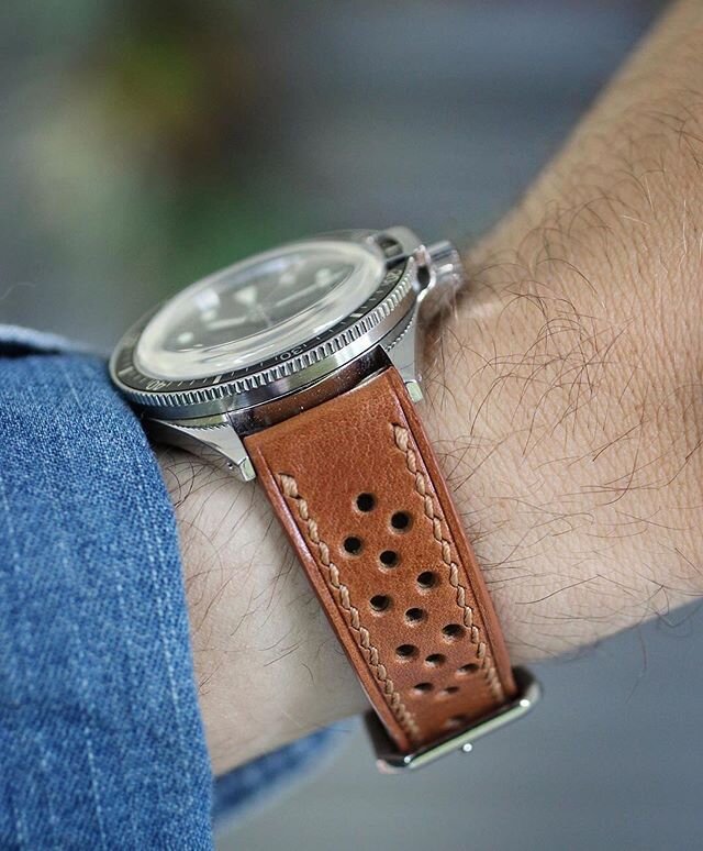 Some say no leather on divers. We say they haven&rsquo;t seen this Light Brown Classic Rally on @chw_watches Yema Superman 🏄&zwj;♂️🏁
.
.
.
.
.
.
#yema #superman #yemasuperman #yemawatch #divewatch #leatherstrap #rallystrap #racingstrap #handmadewat