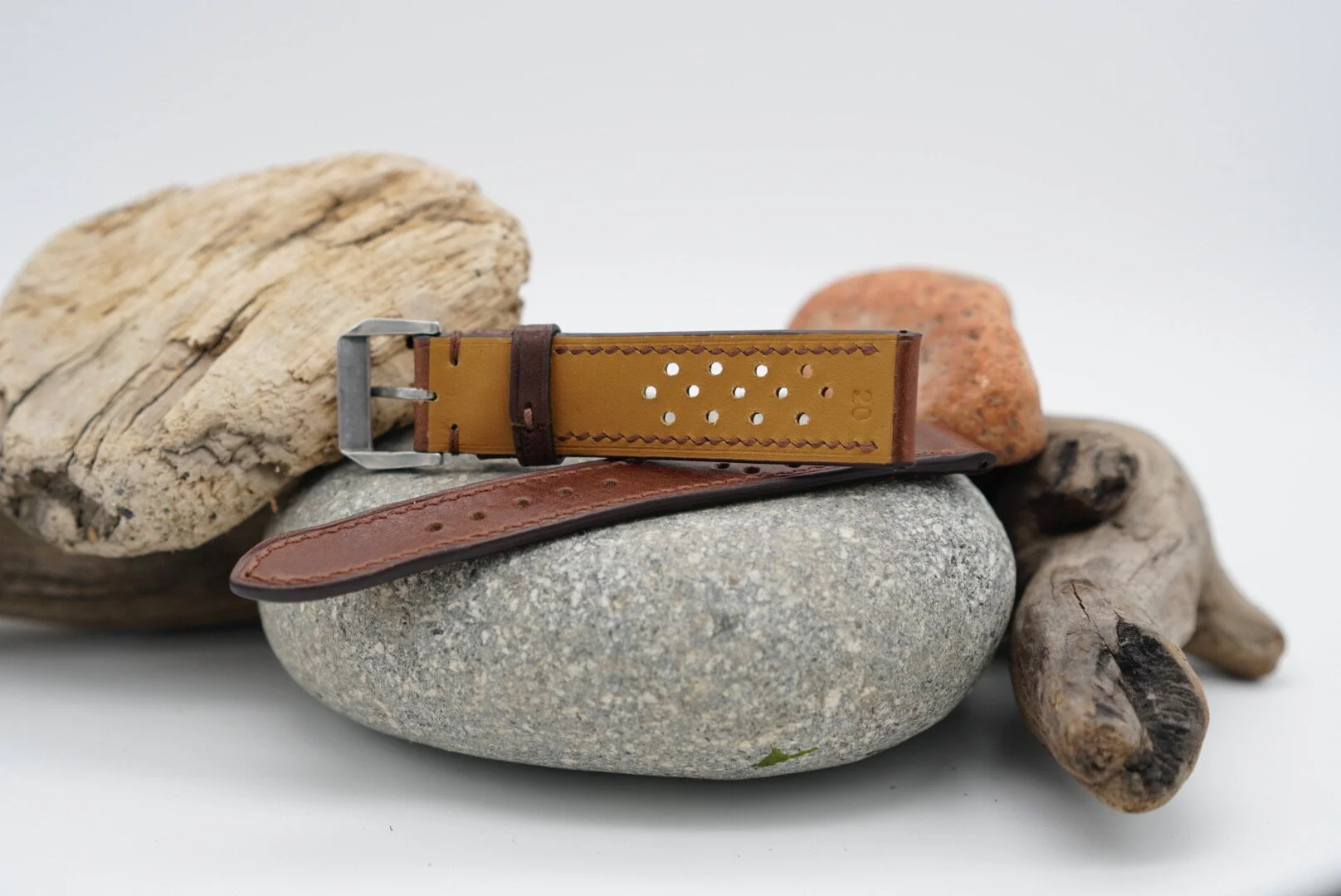 543F0D36-53B0-485E-A78A-9BE500225670