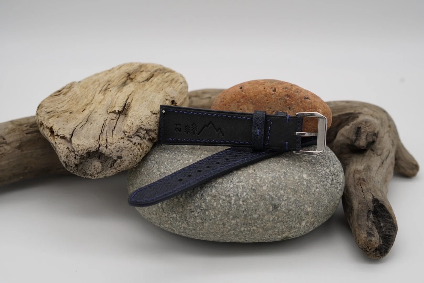 4C88A5C5-7DE8-435F-A492-BE7DCA8222B5