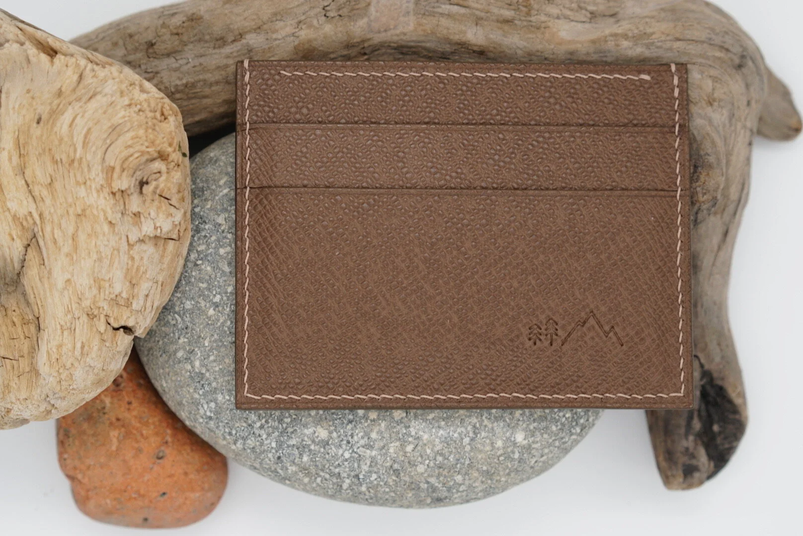 8919B8C2-6FE9-440B-B33A-873B4C56E2CD