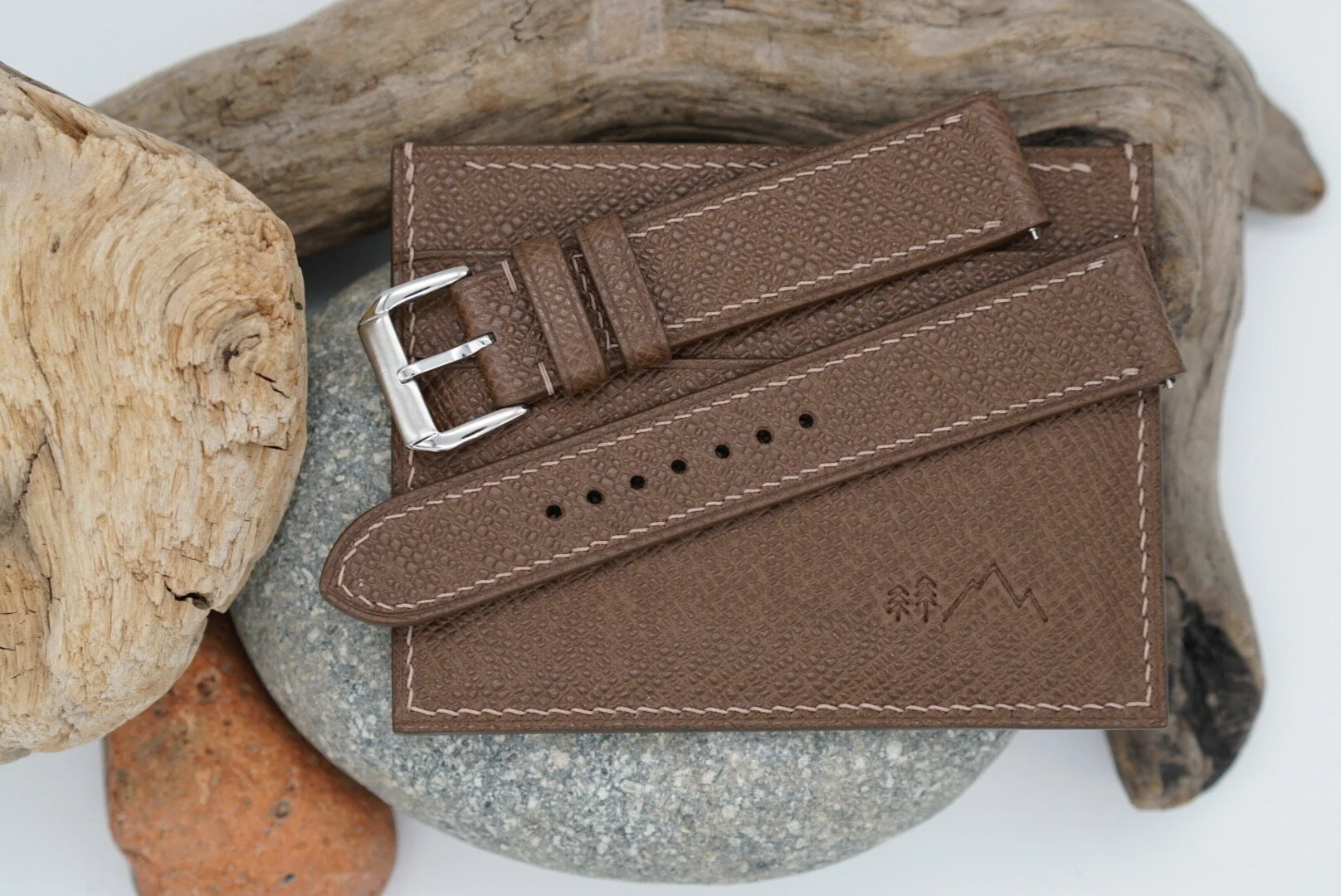 2437A055-6A82-44BC-BD1B-E6FC98F56FF4