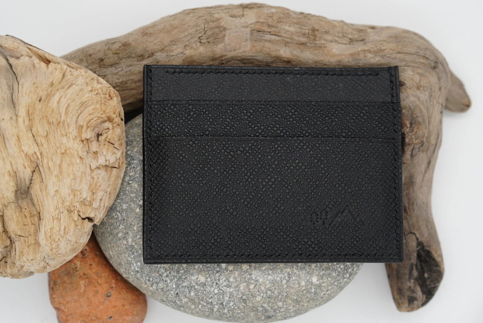 2DB9E5D2-1732-402B-A84E-BF62425D60ED