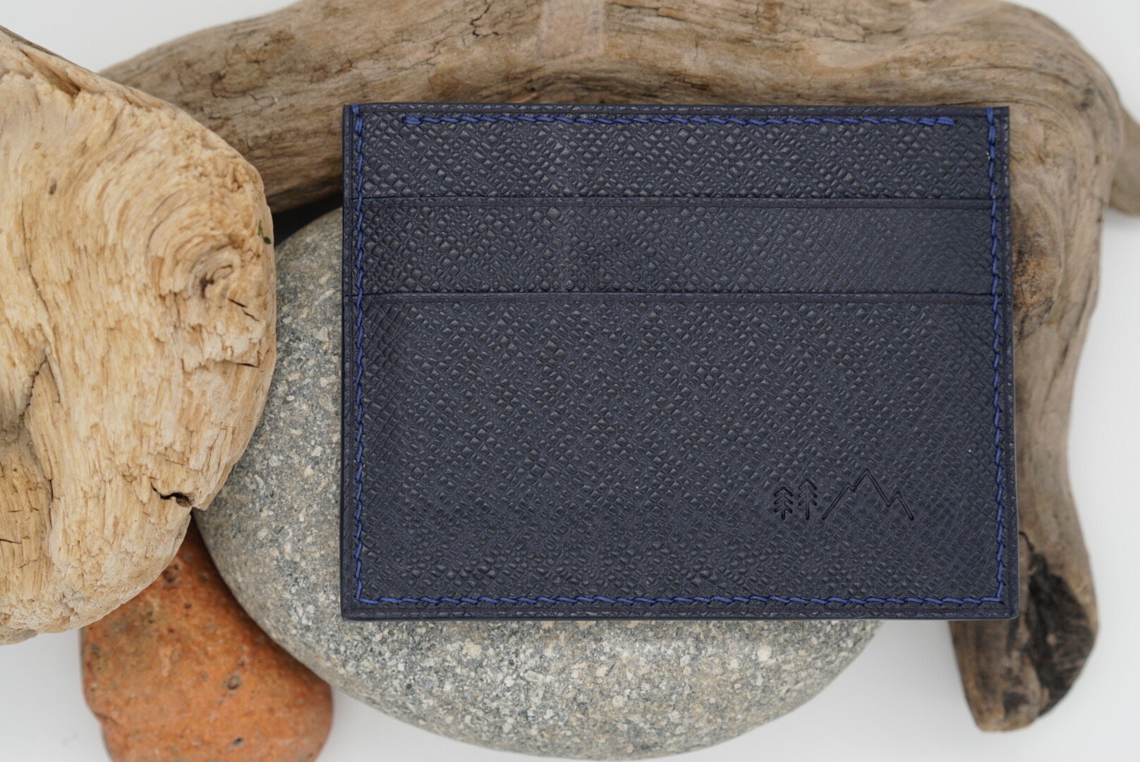 7741D785-3CD4-4319-A4E9-A42282E4B9B1