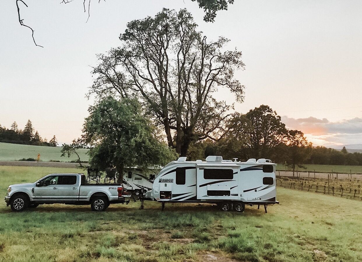 Did you know we&rsquo;re a Harvest Host?!

Step up your camping views and come stay at the vineyard!

𝑲𝒓𝒊𝒔𝒕𝒊𝒏 𝑯𝒊𝒍𝒍 𝑾𝒊𝒏𝒆𝒓𝒚
#harvesthosts #beourguest #staycation #camping #glamping #cheers #viewsonviews #vineyard #eolaamityhillsava #eo